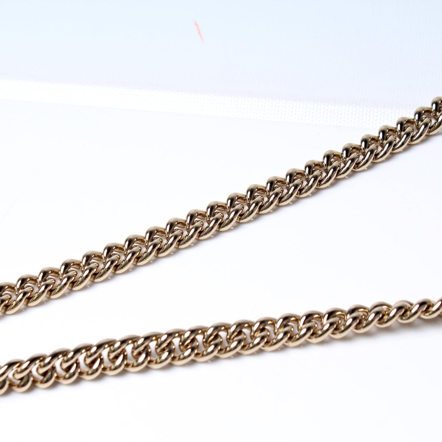 336752 Soho Chain Crossbody Medium