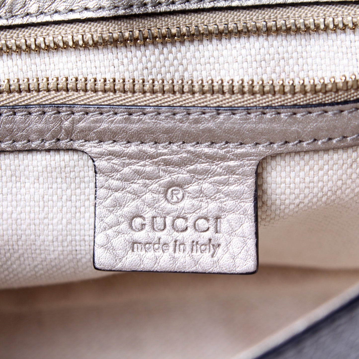 336752 Soho Chain Crossbody Medium