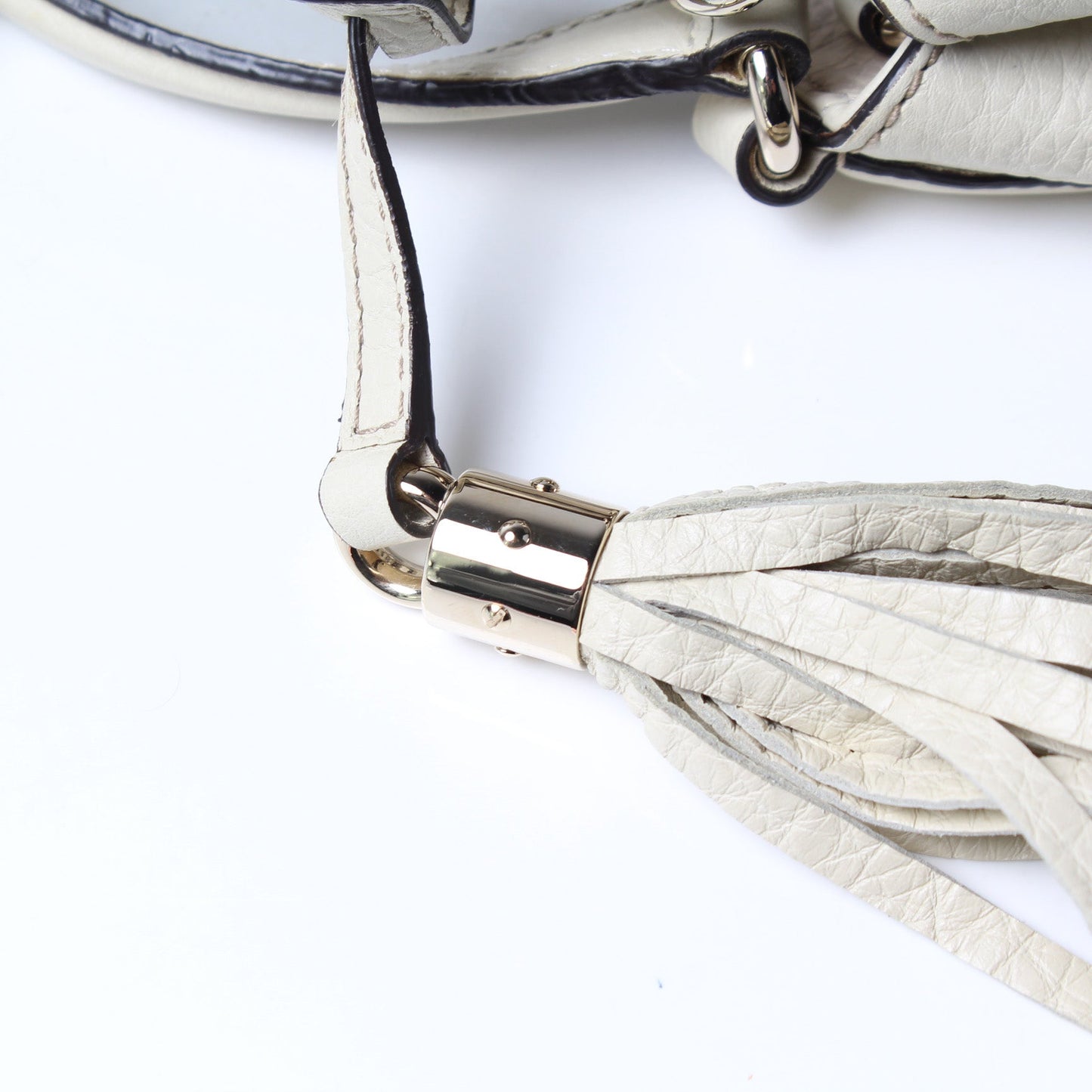 336751 Soho Leather Shoulder