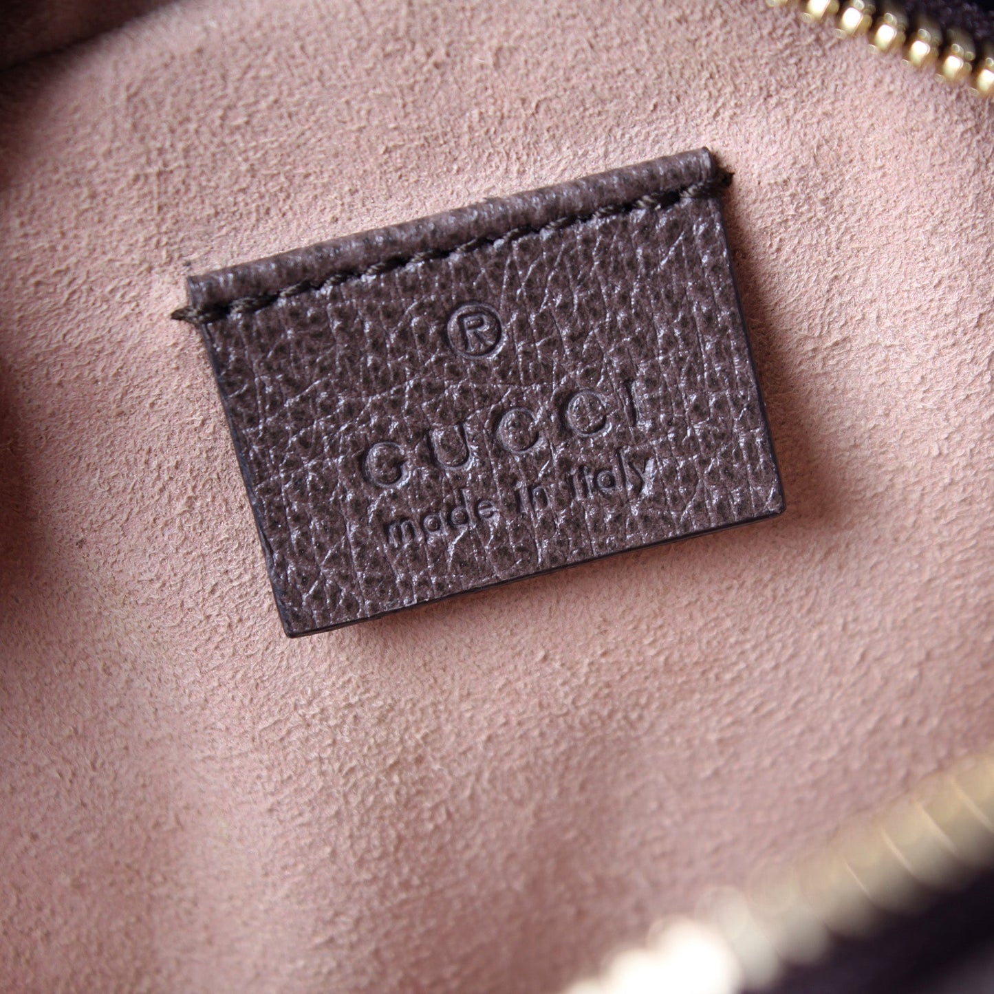 550618 Ophidia GG Supreme Round Small Crossbody
