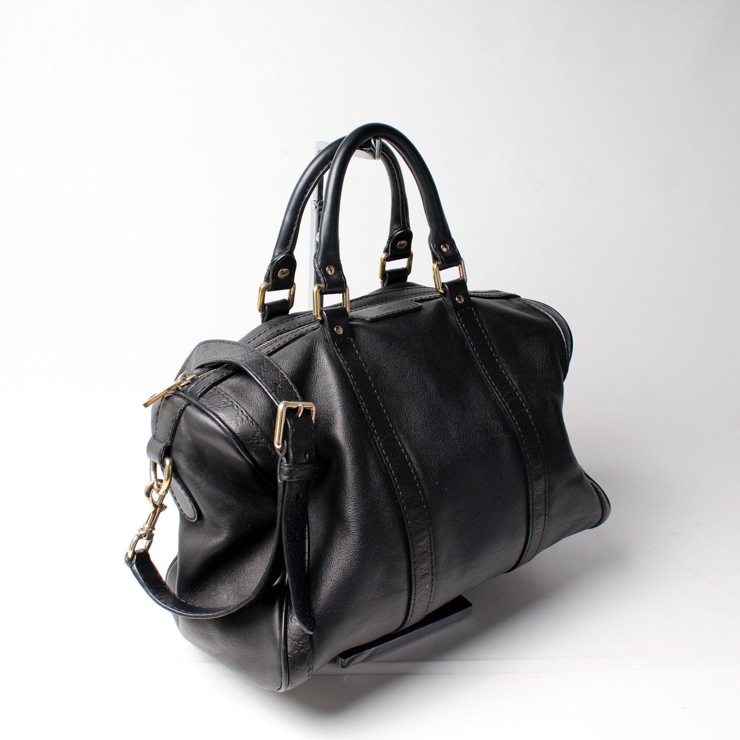 247205 Boston Bag Leather