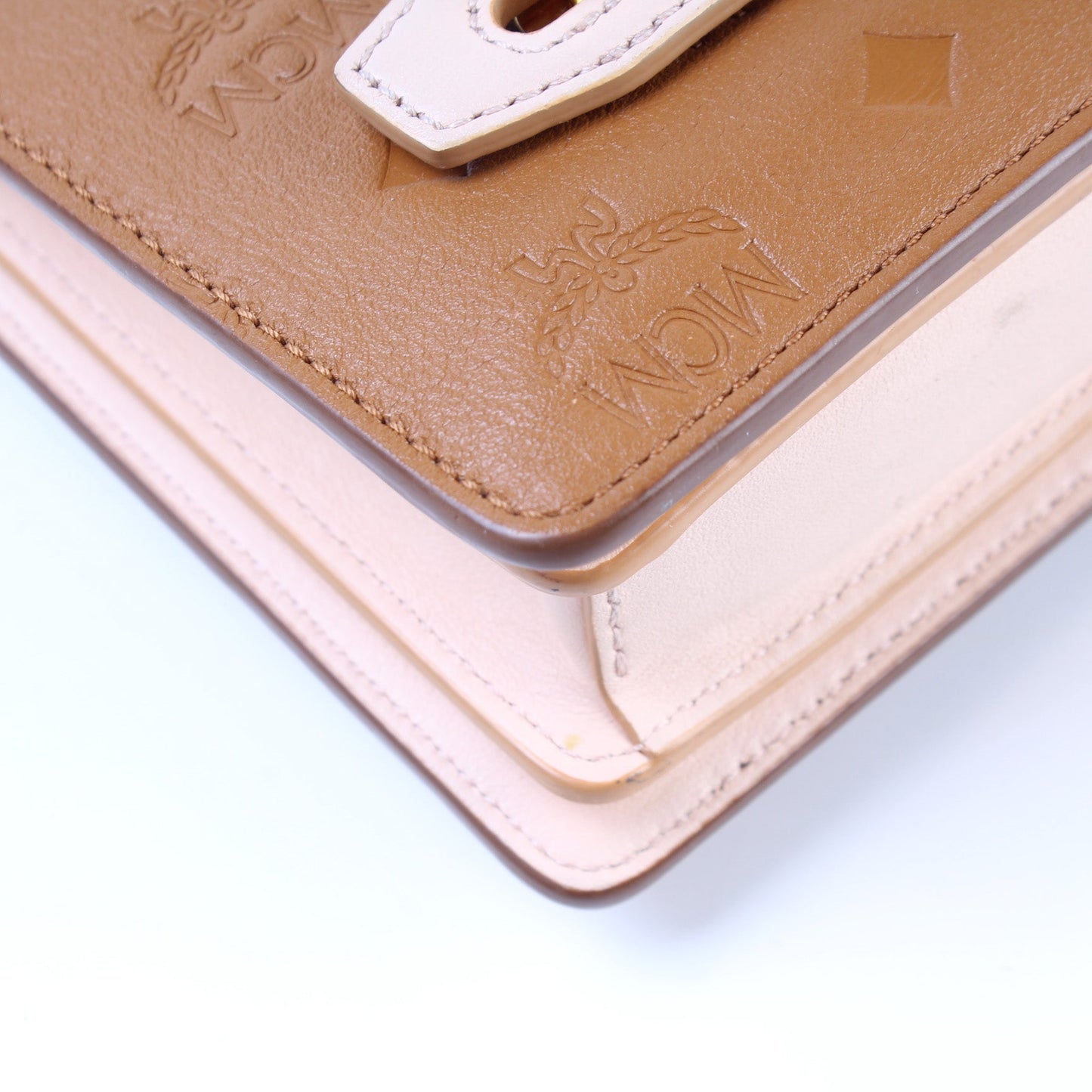 Klara Leather Crossbody Pouch