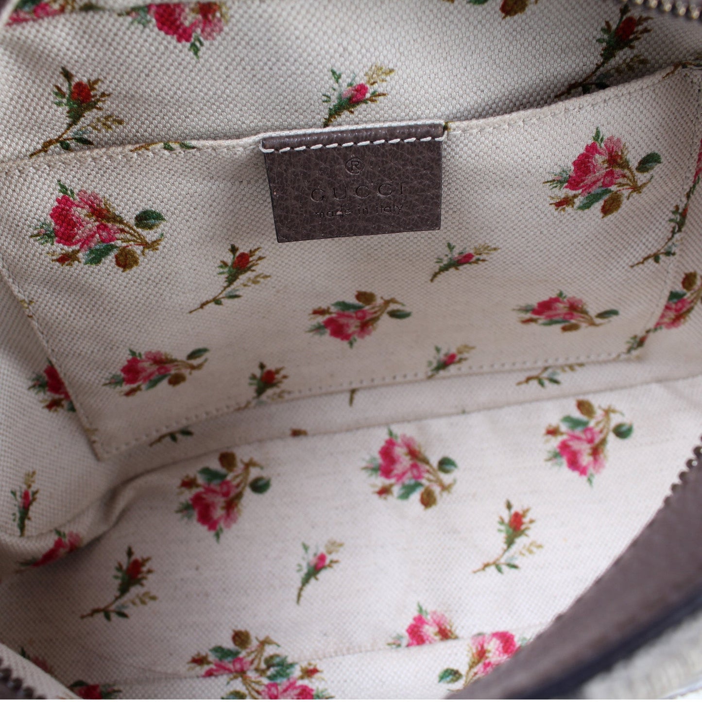 476466 GG Supreme Messenger Bag