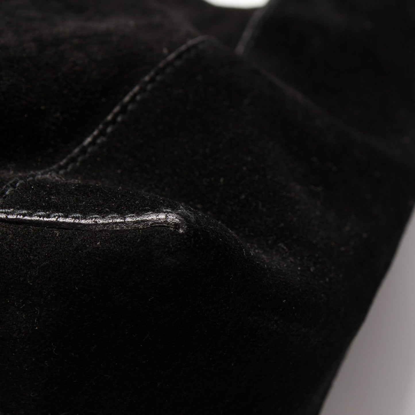 101333 Suede Shoulder Bag