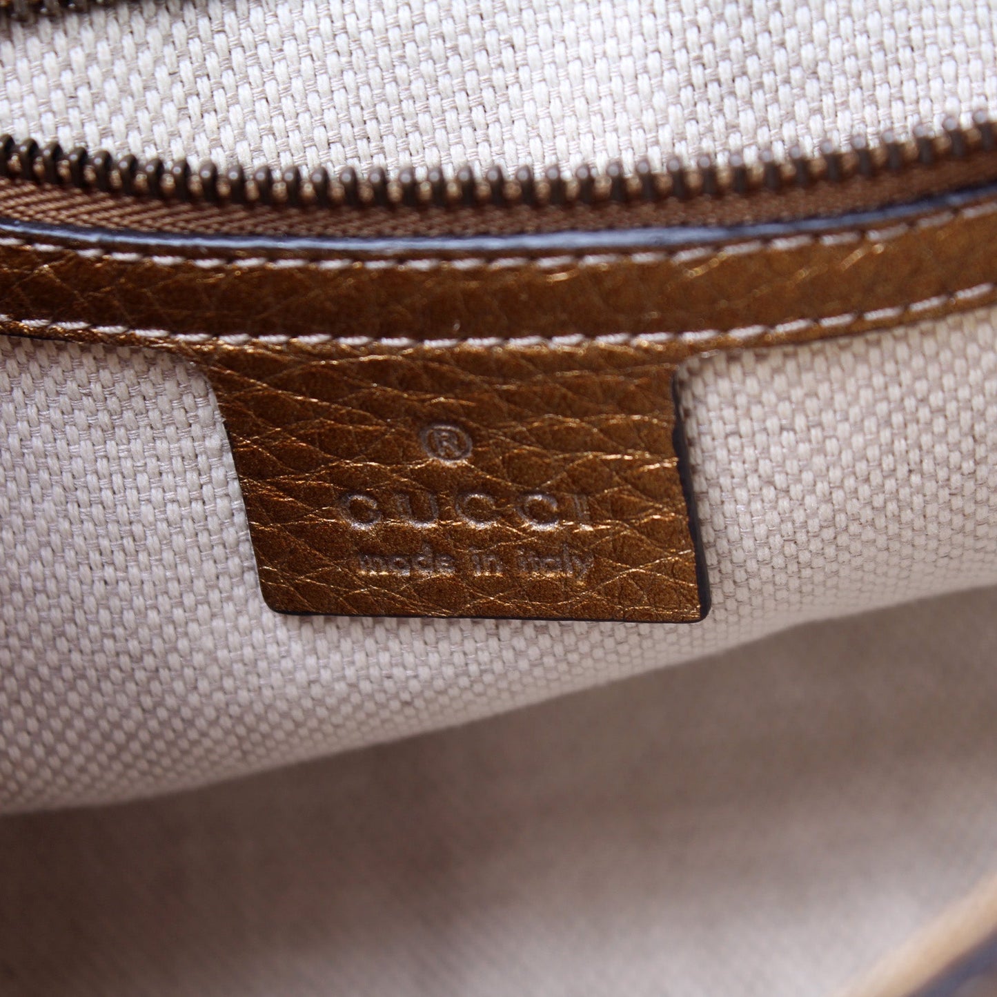 336752 Soho Chain Crossbody Medium