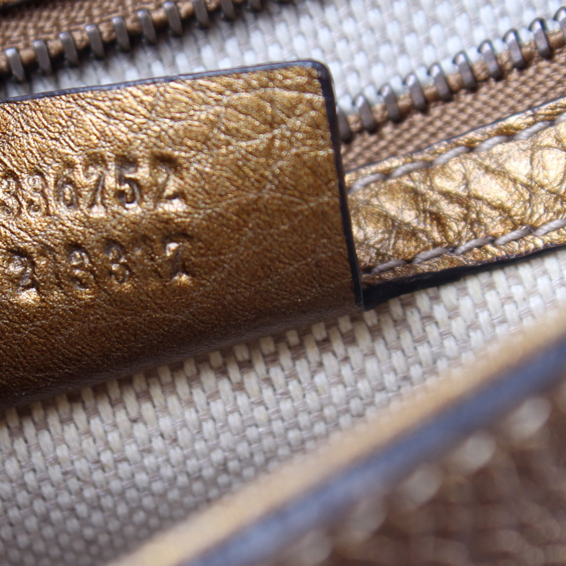 336752 Soho Chain Crossbody Medium