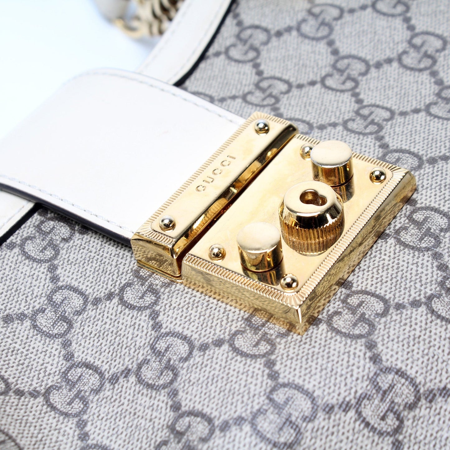 479197 Padlock GG Shoulder Medium