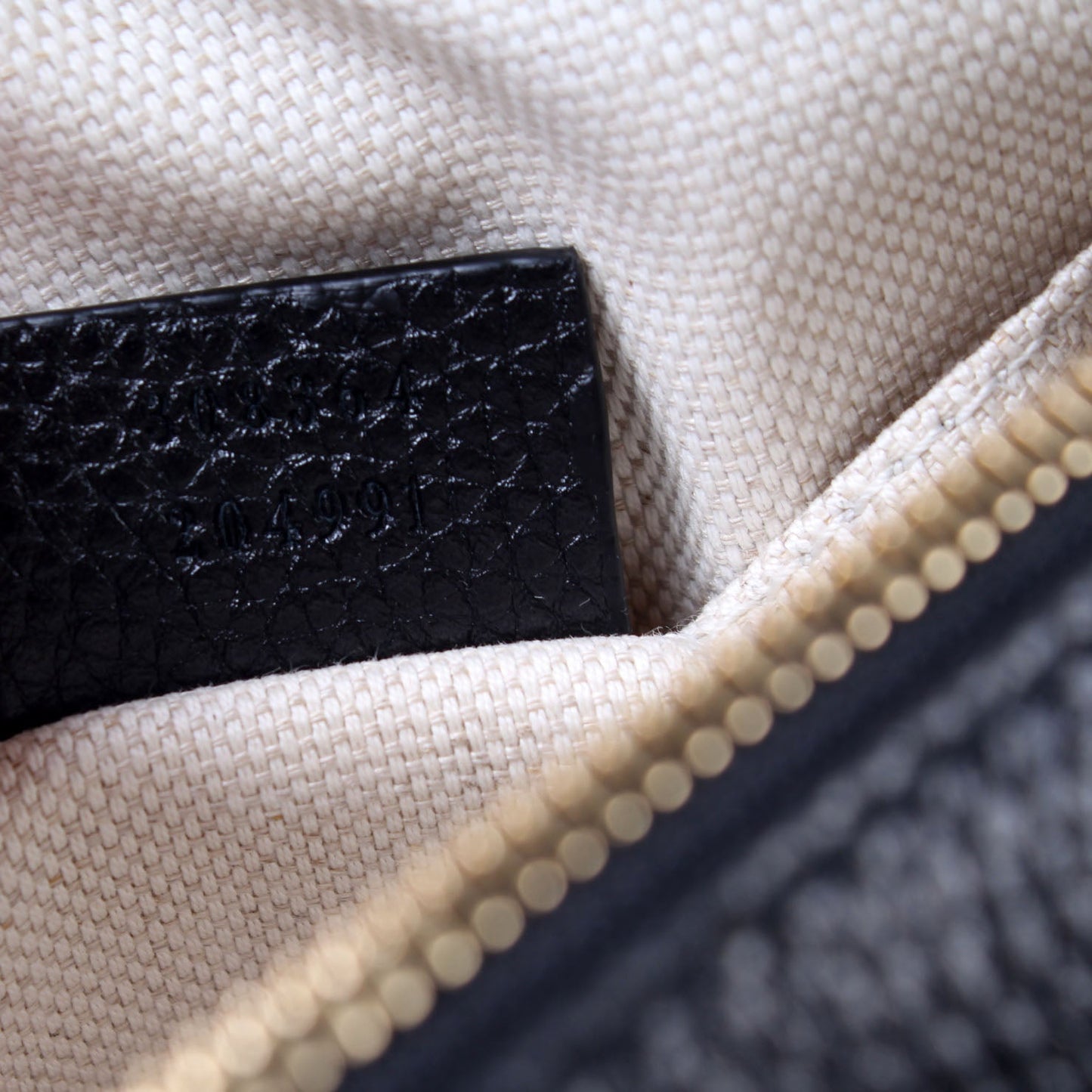 308364 Soho Disco Crossbody