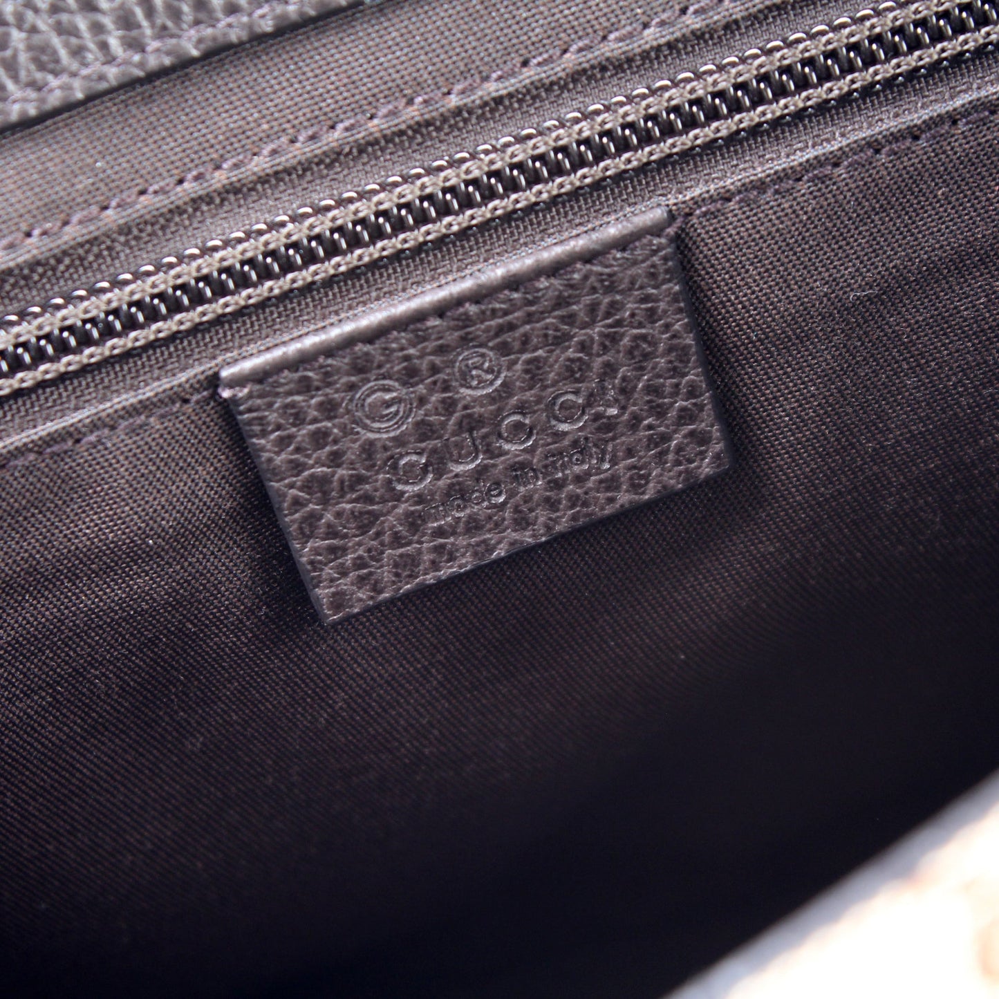 449172 GG Canvas Messenger
