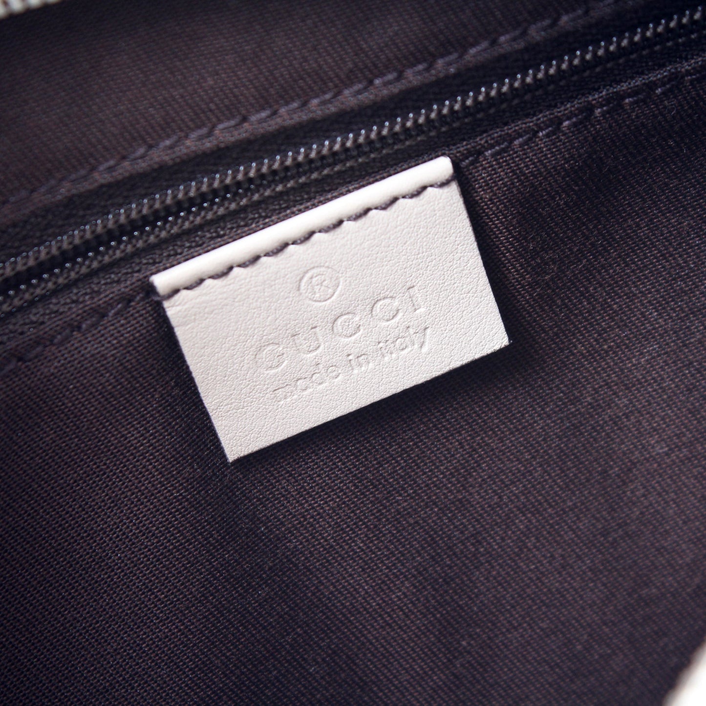 388924 GG Canvas Crossbody