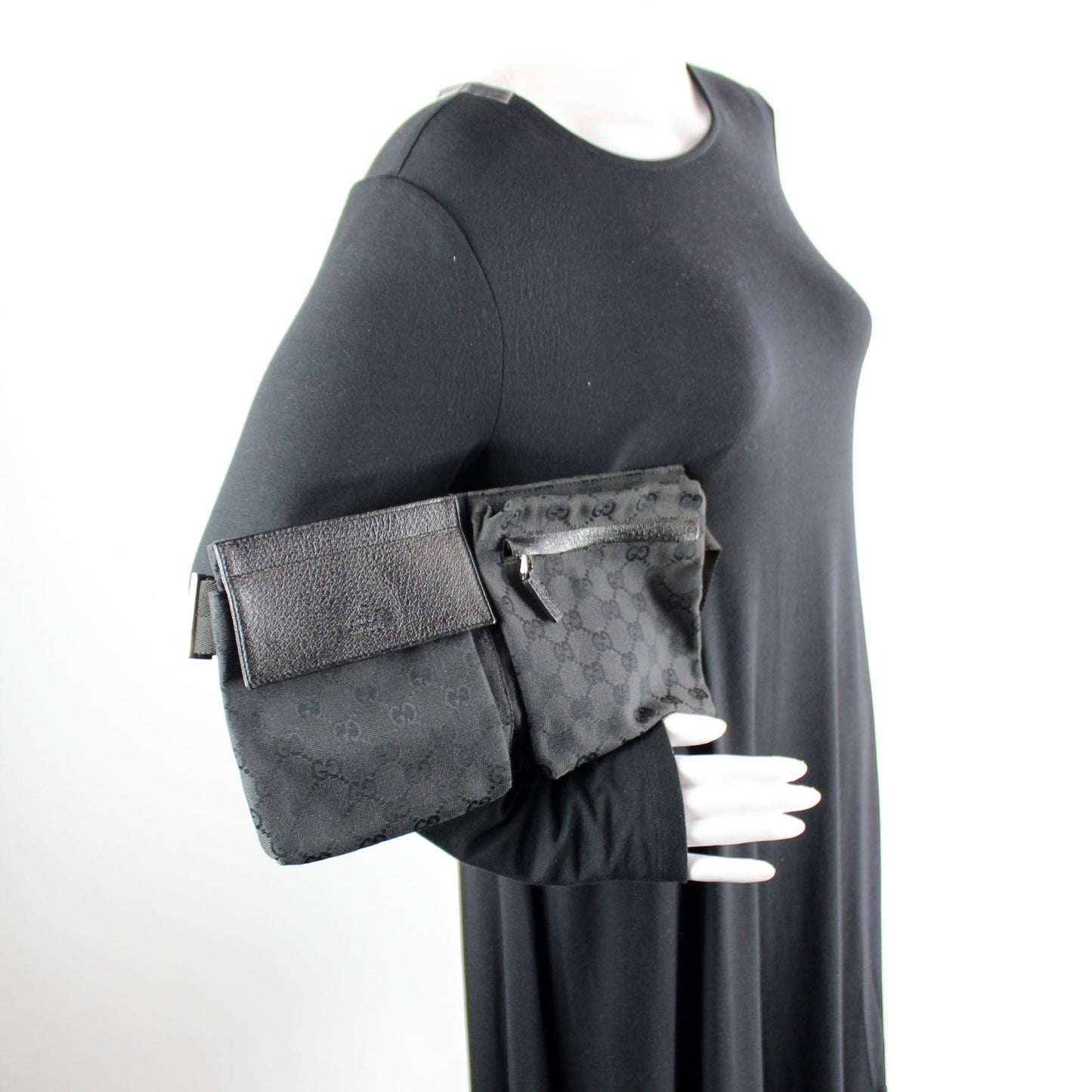 28566 GG Canvas Waist Bag