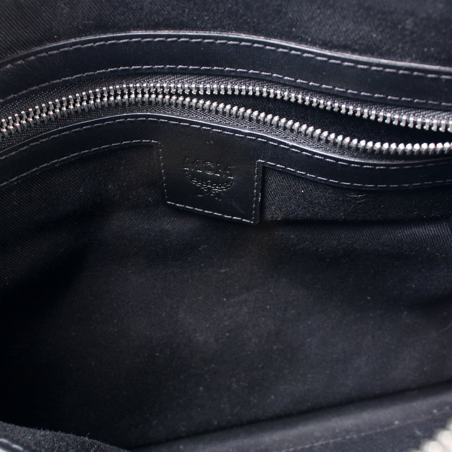Visetos Pouch Crossbody