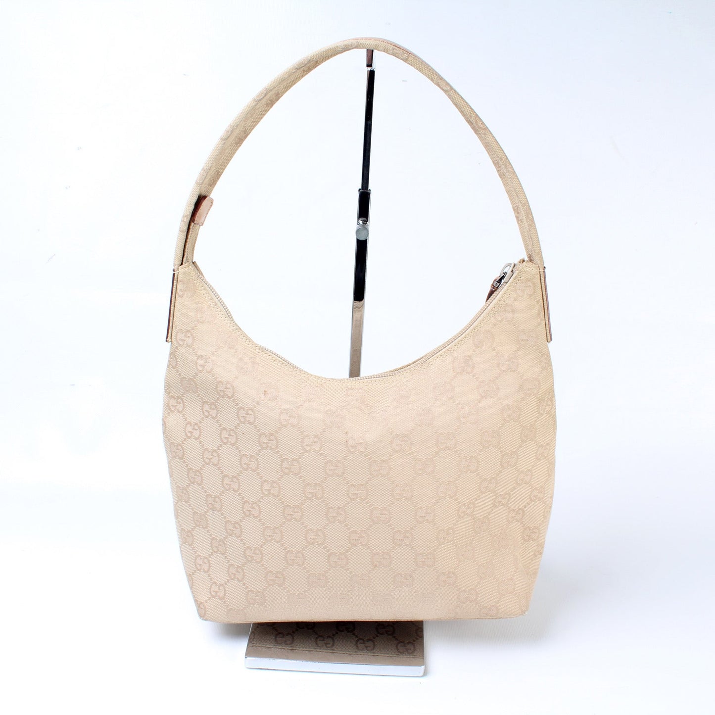 001.3386 GG Canvas Shoulder Bag