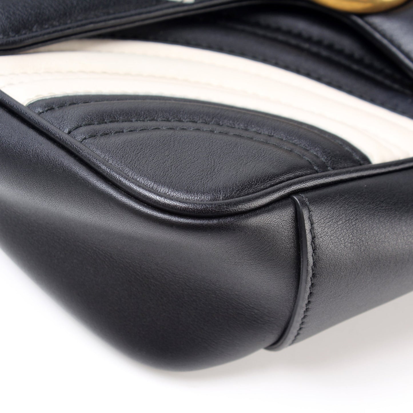 443497 Marmont Shoulder Small Flap