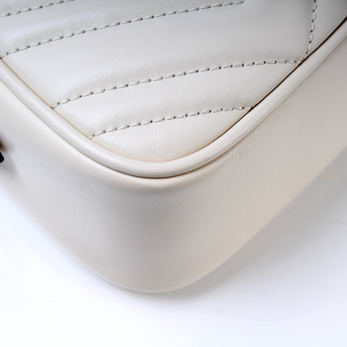447632 Marmont Small Leather Camera Bag