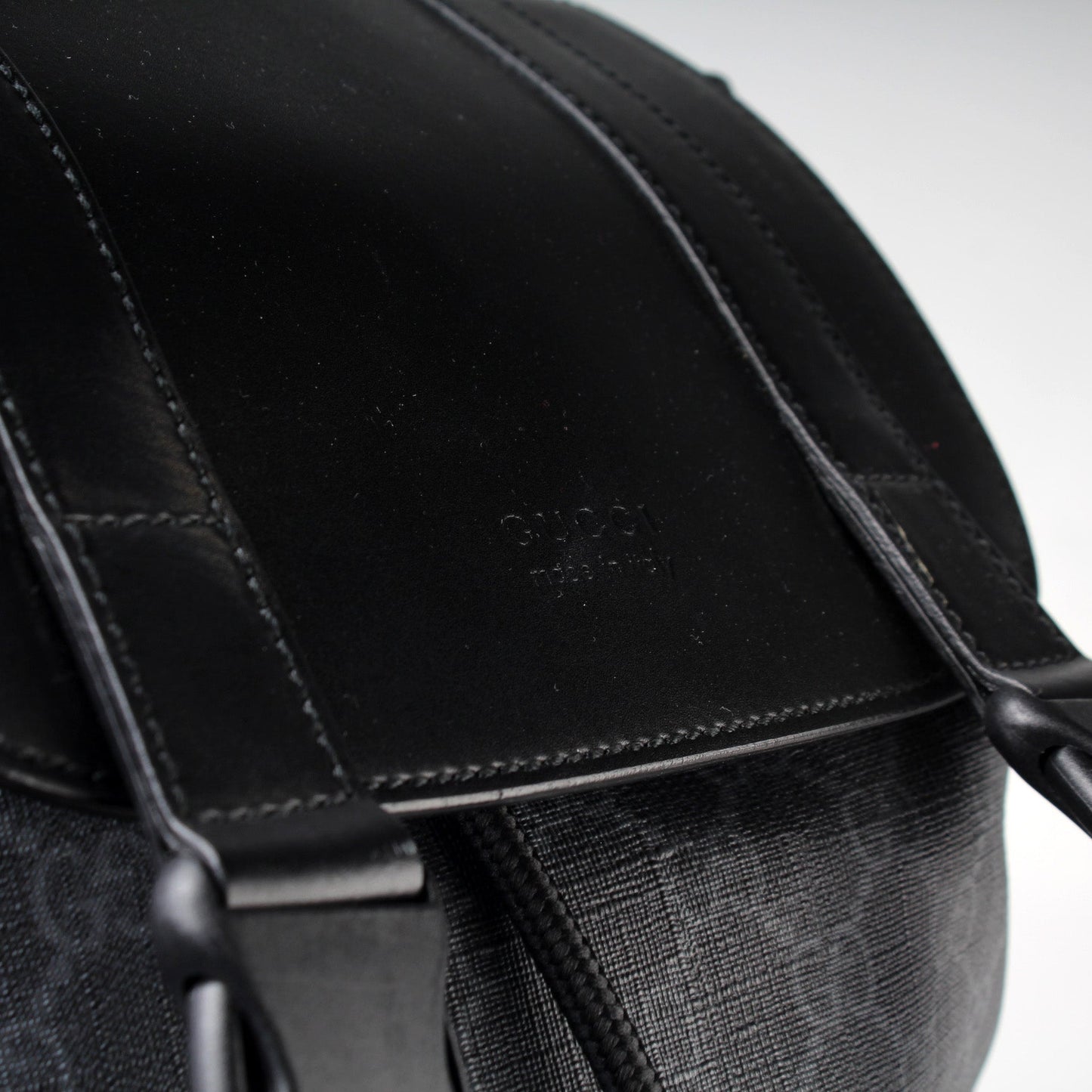 495563 GG Supreme Backpack
