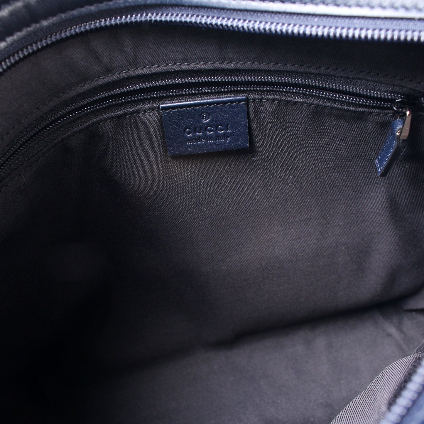 388924 GG Supreme Crossbody