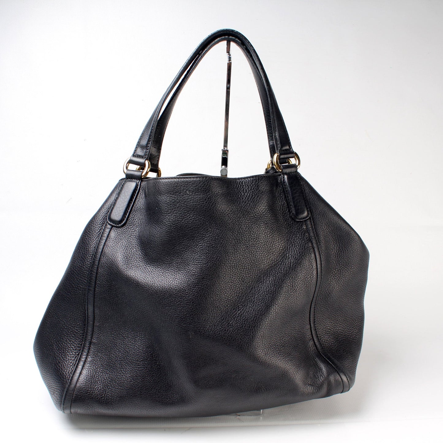 282309 Soho Leather Hobo Medium