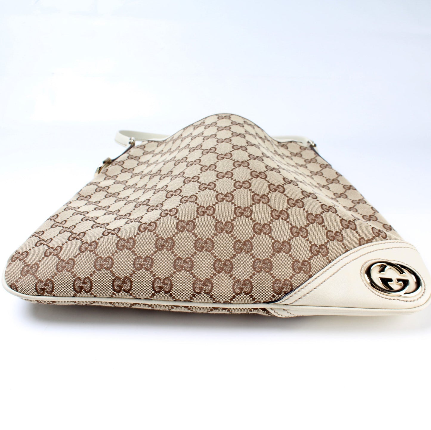 169947 Britt Shoulder Bag