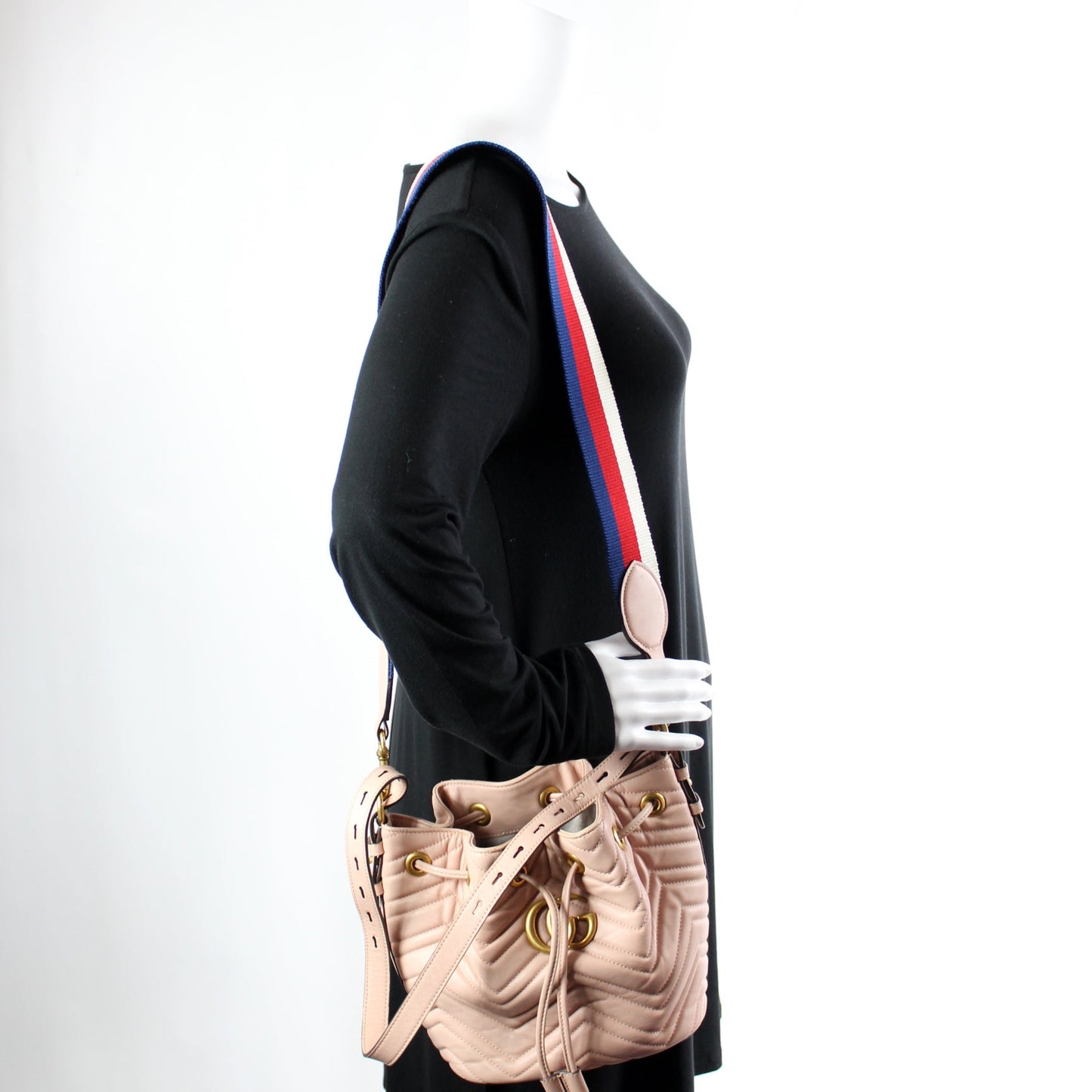 476674 GG Marmont Bucket