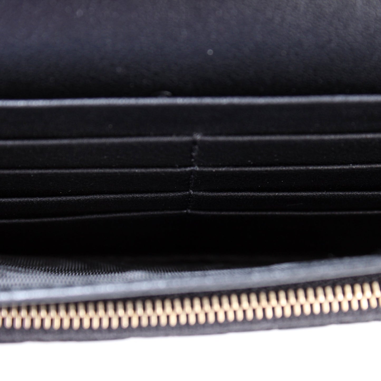 466507 Micro GG Wallet On Chain