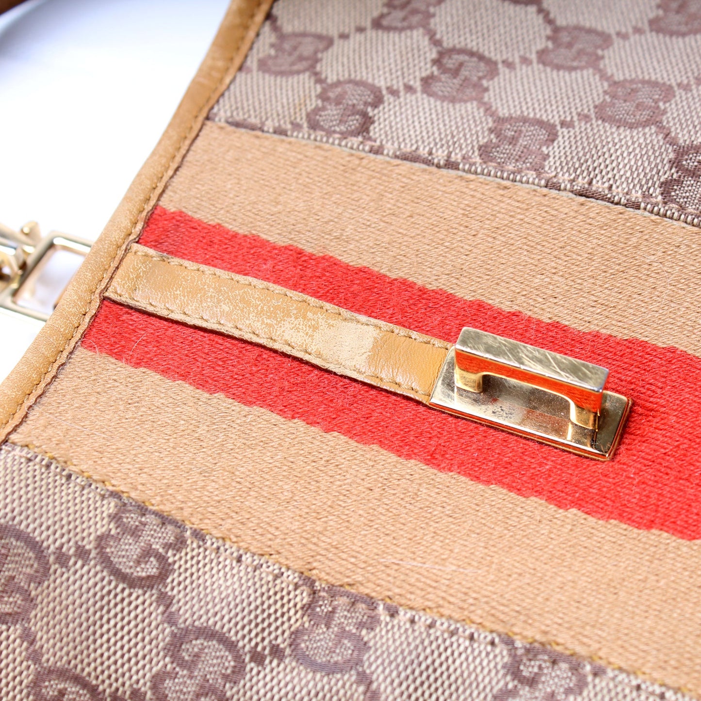 001.4057 GG Canvas Jackie Hobo