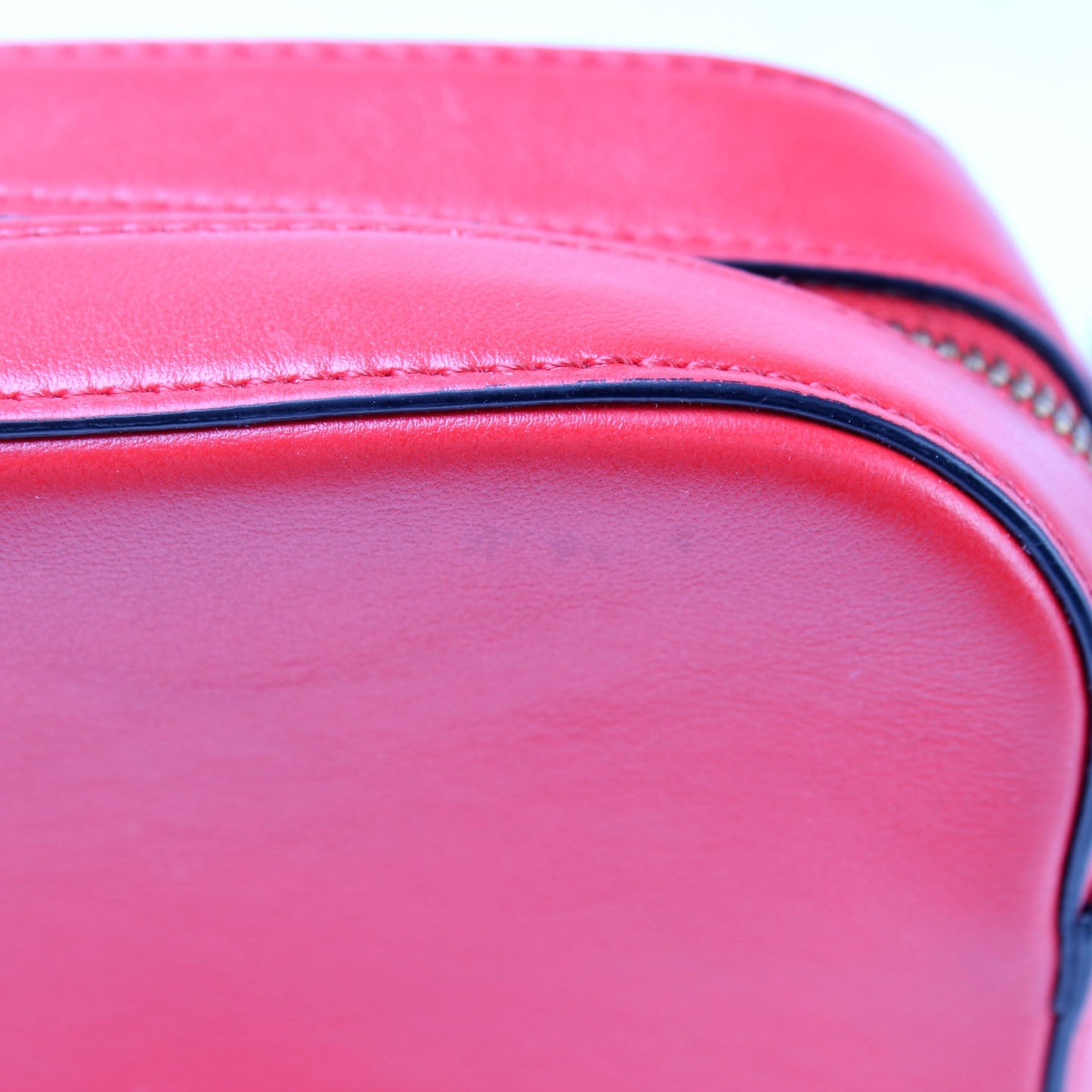 Vitrus Leather Crossbody
