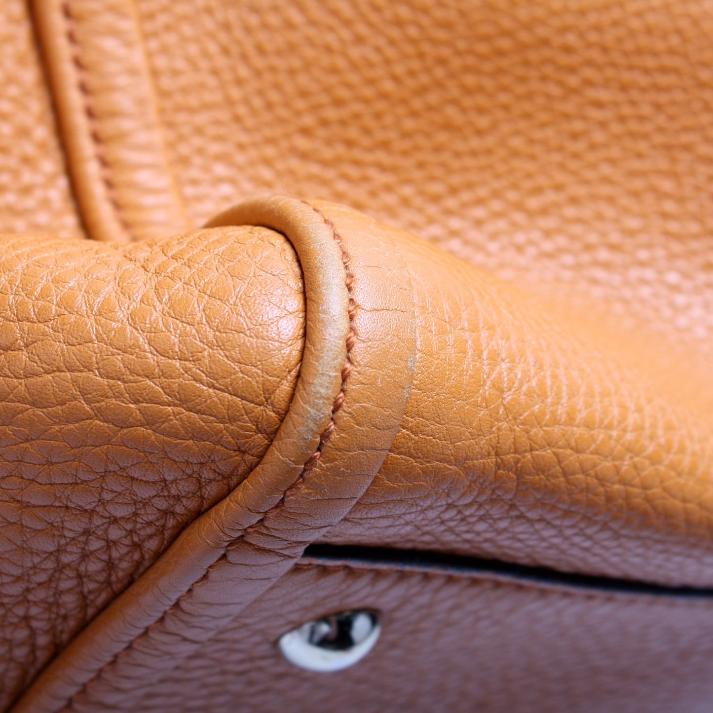 282309 Soho Leather Hobo Medium