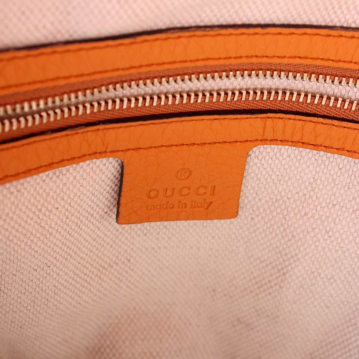 282309 Soho Leather Hobo Medium