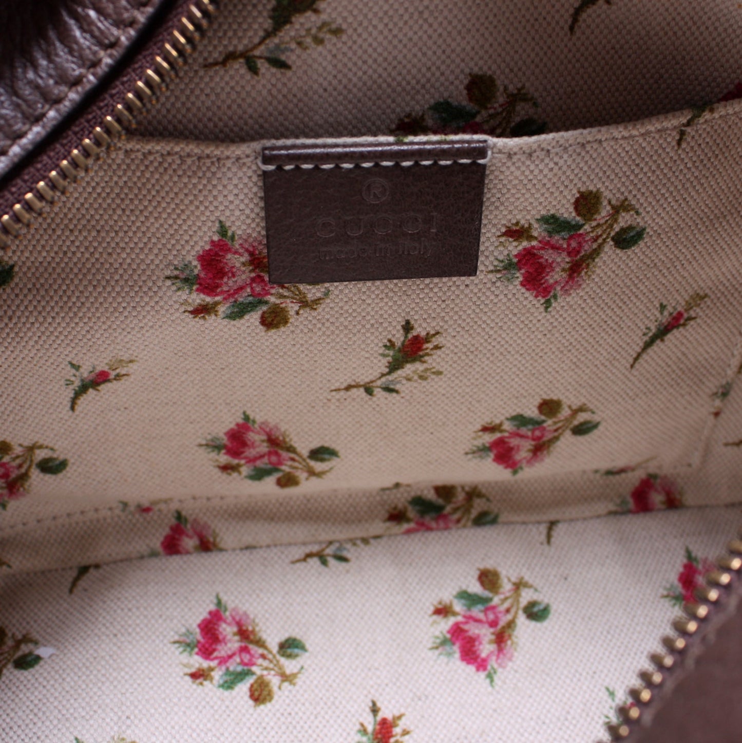 476468 GG Supreme Messenger Bag