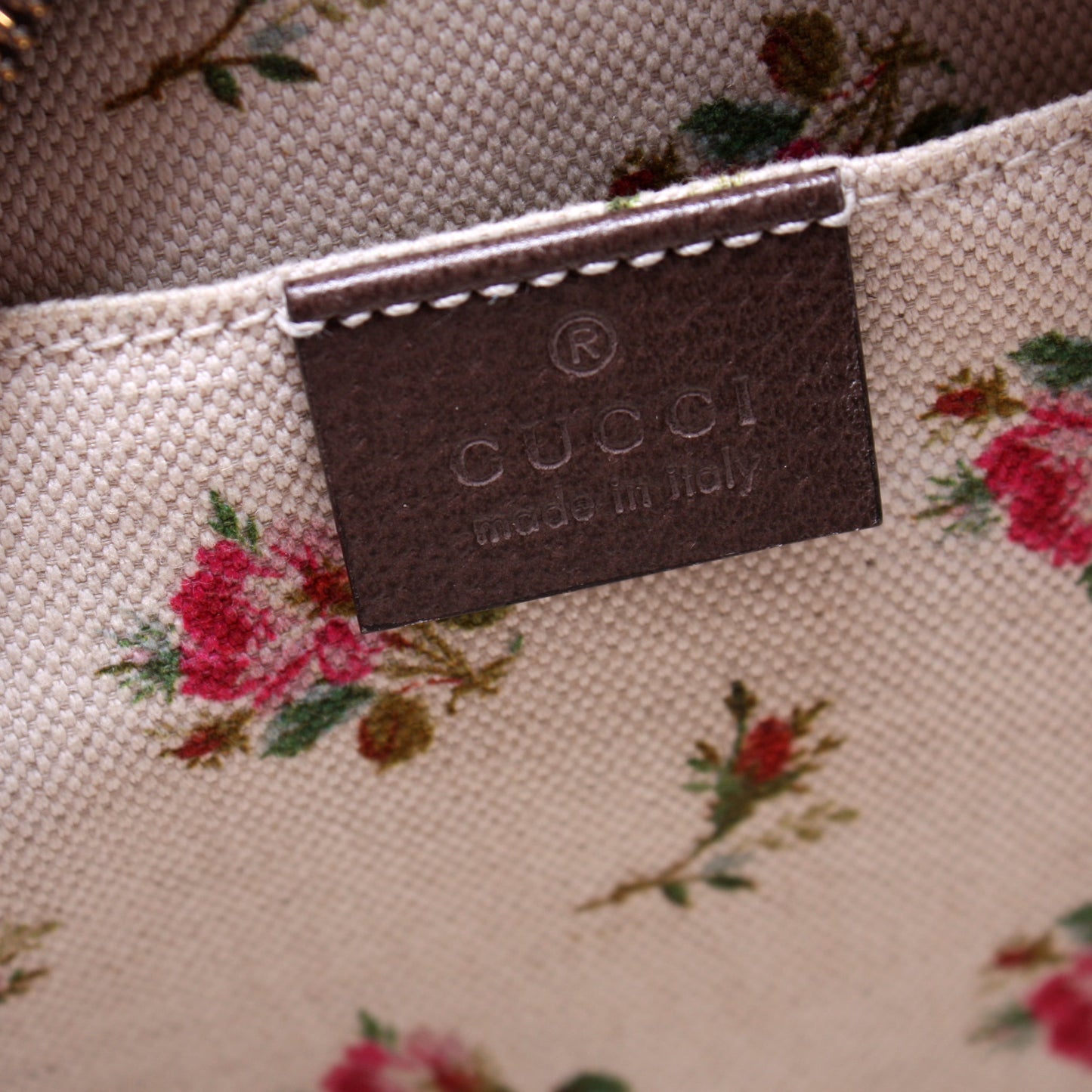 476468 GG Supreme Messenger Bag