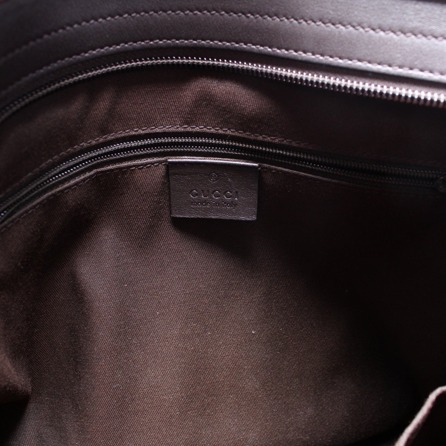 388924 GG Supreme Crossbody