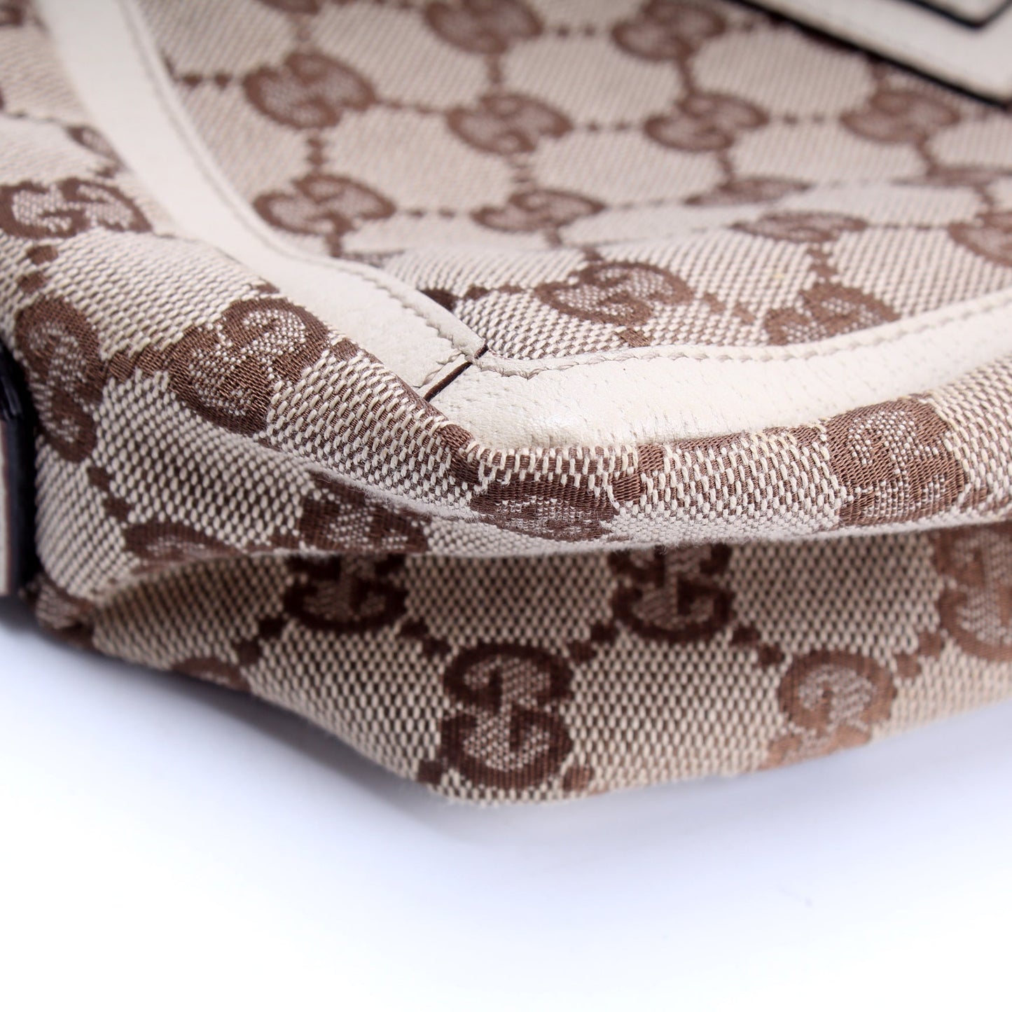 130939 GG Canvas Abbey Pochette