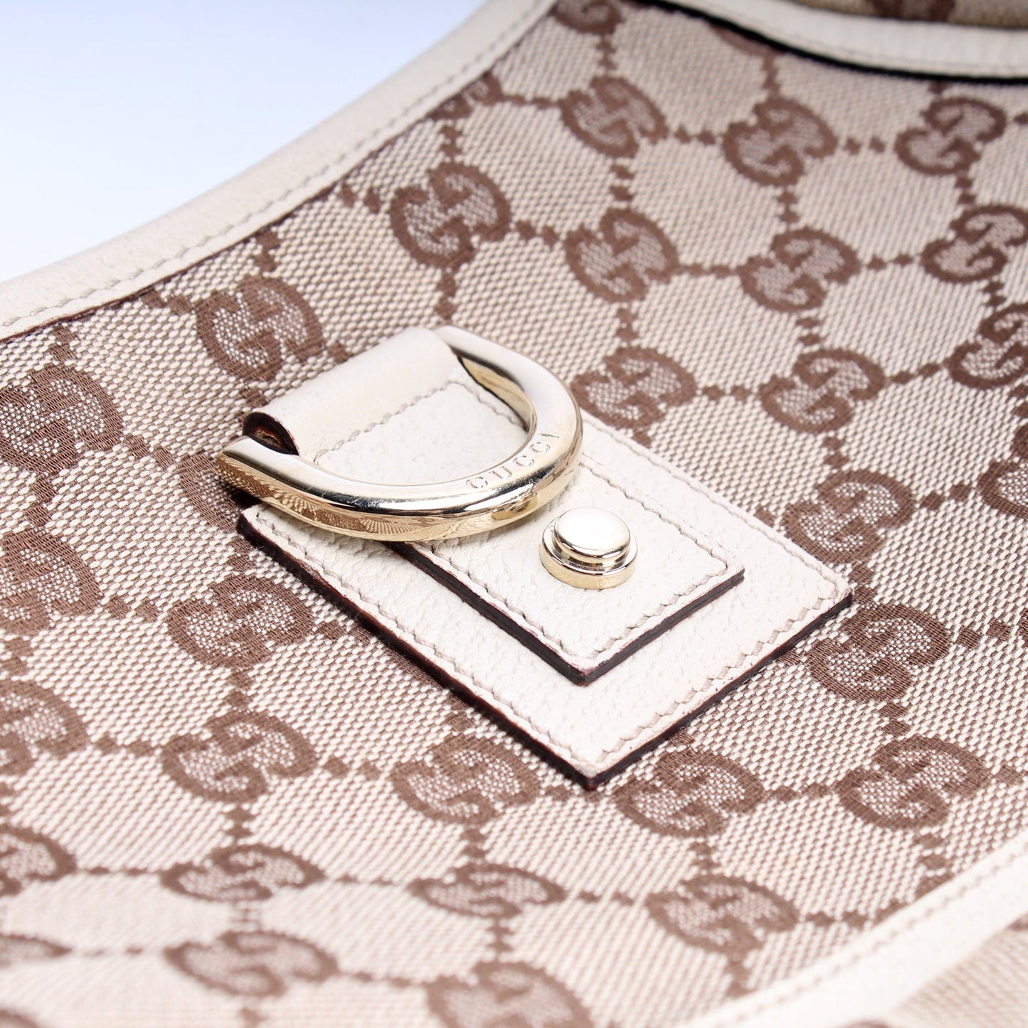130939 GG Canvas Abbey Pochette