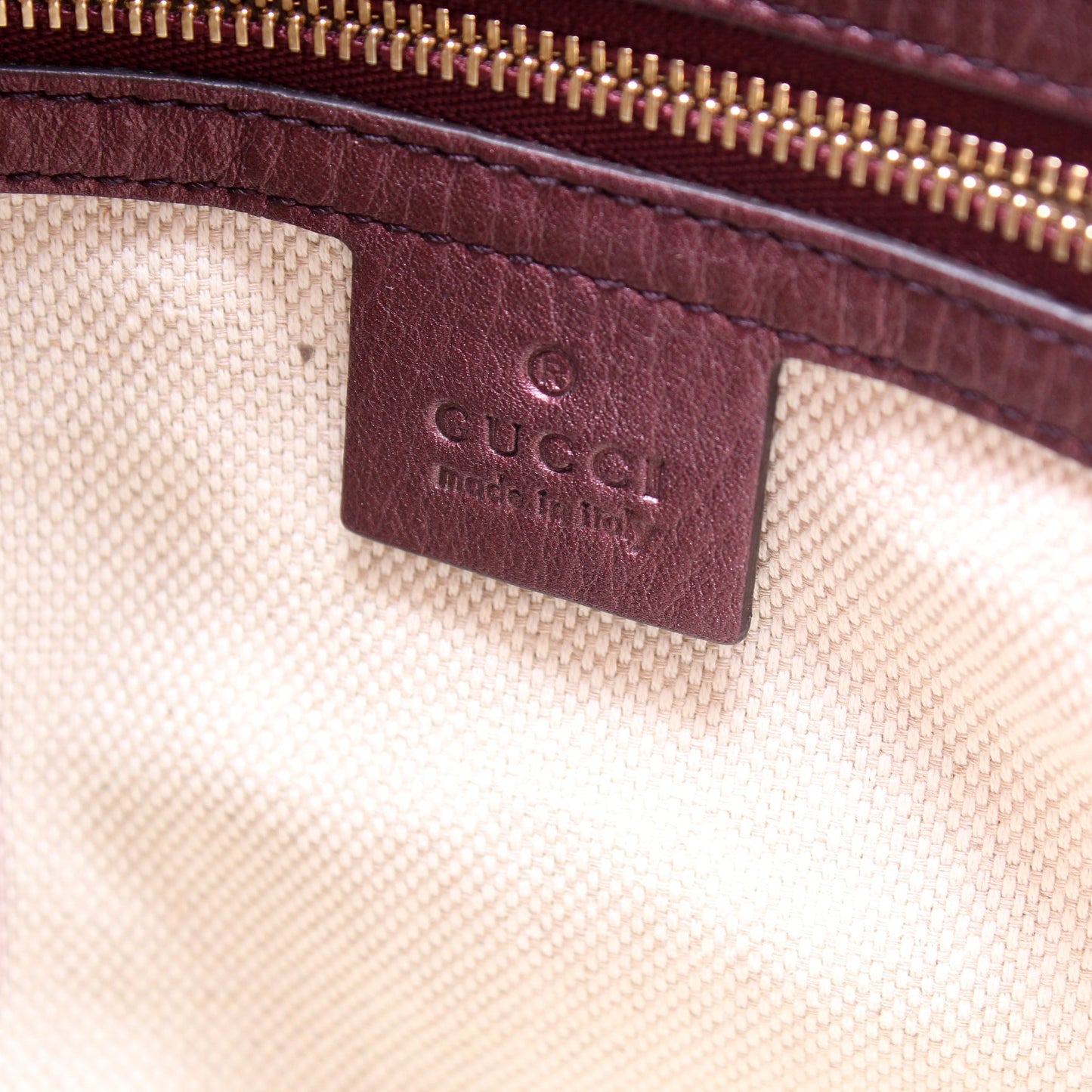 336751 Soho Leather Shoulder