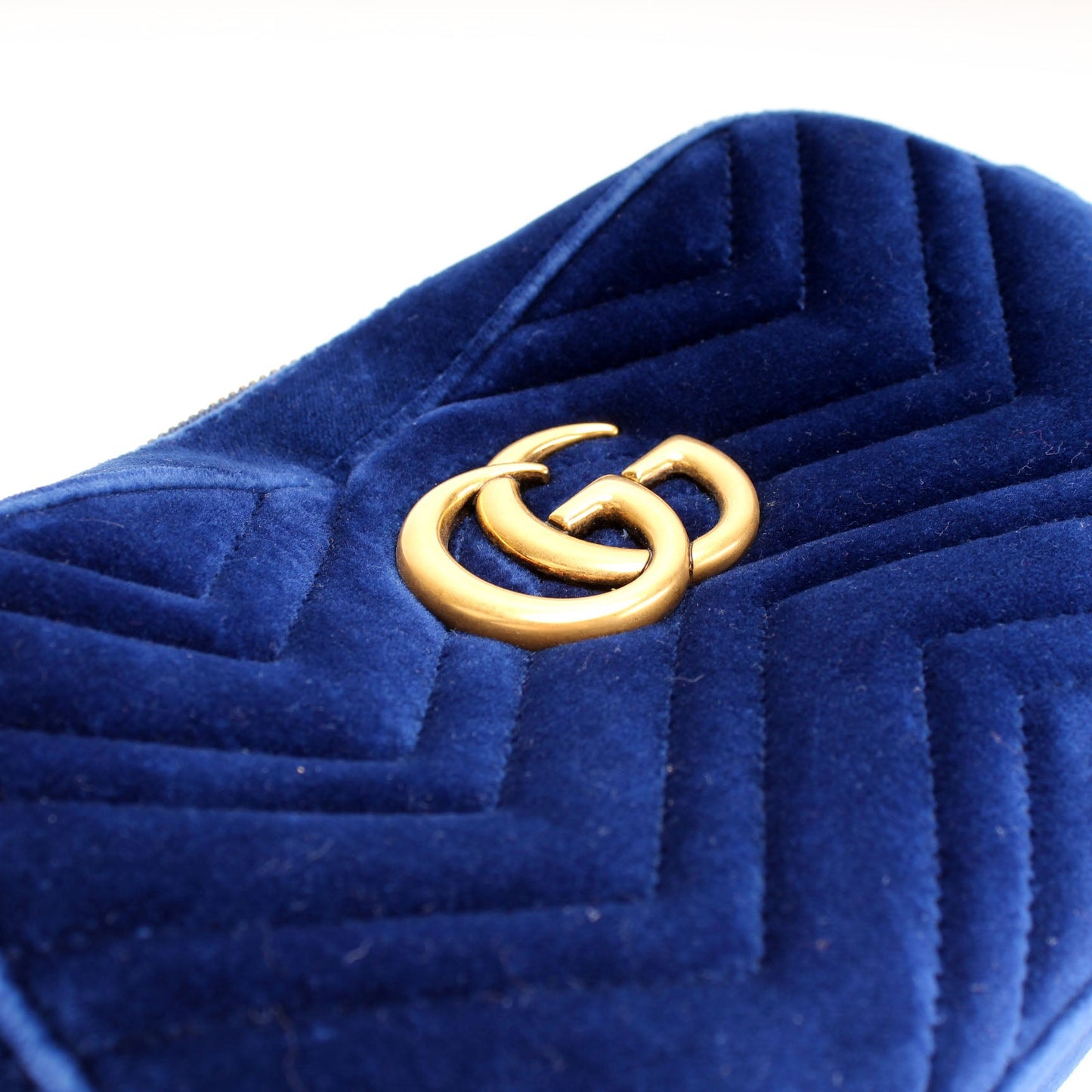 447632 Marmont Small Velvet Camera
