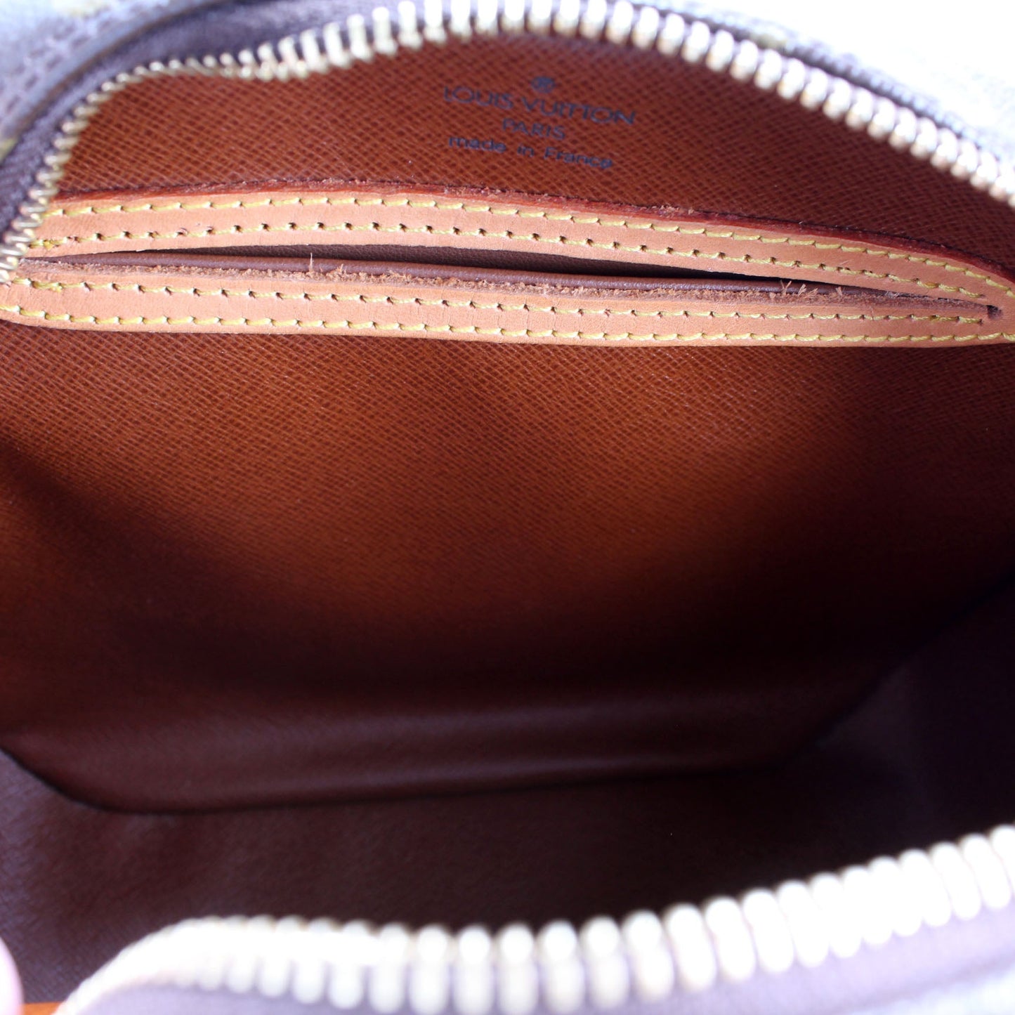 Blois Crossbody Monogram