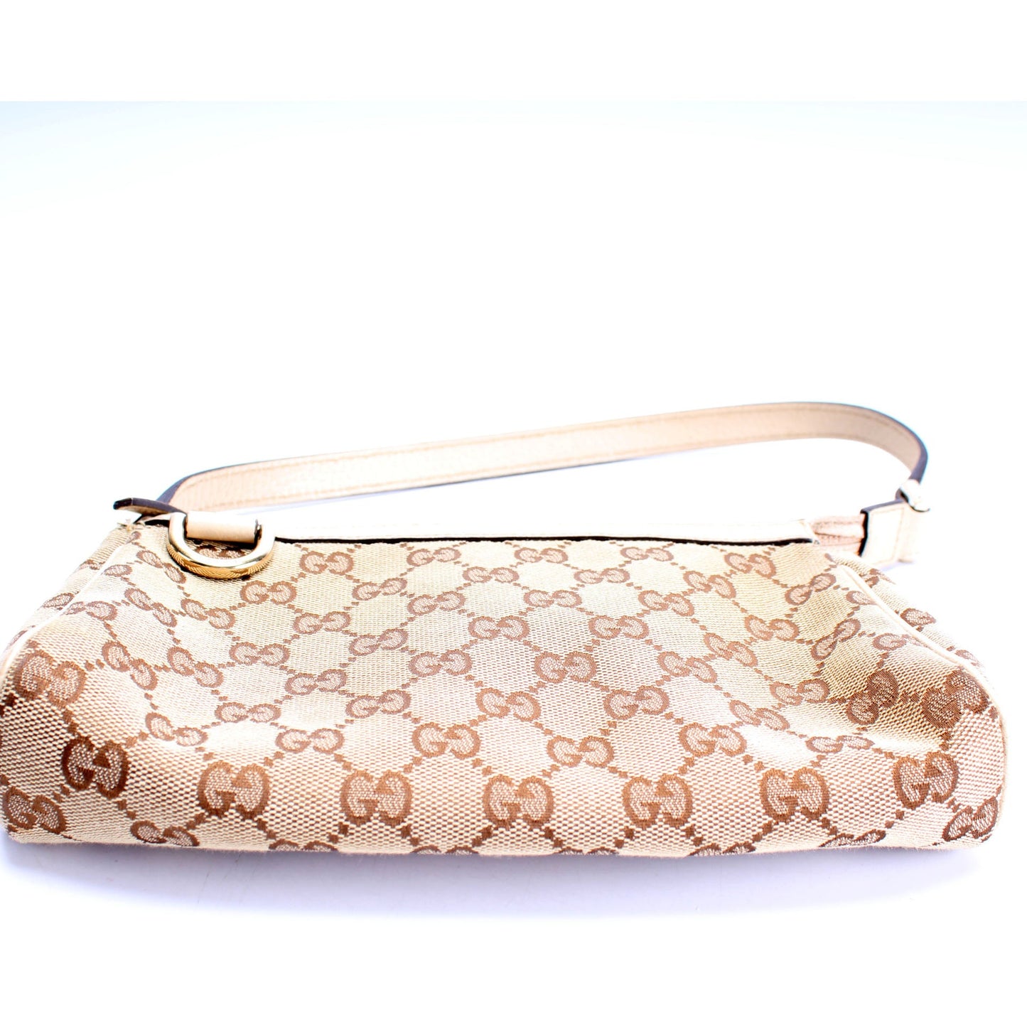 145750 GG Canvas D Ring Cosmetic Case