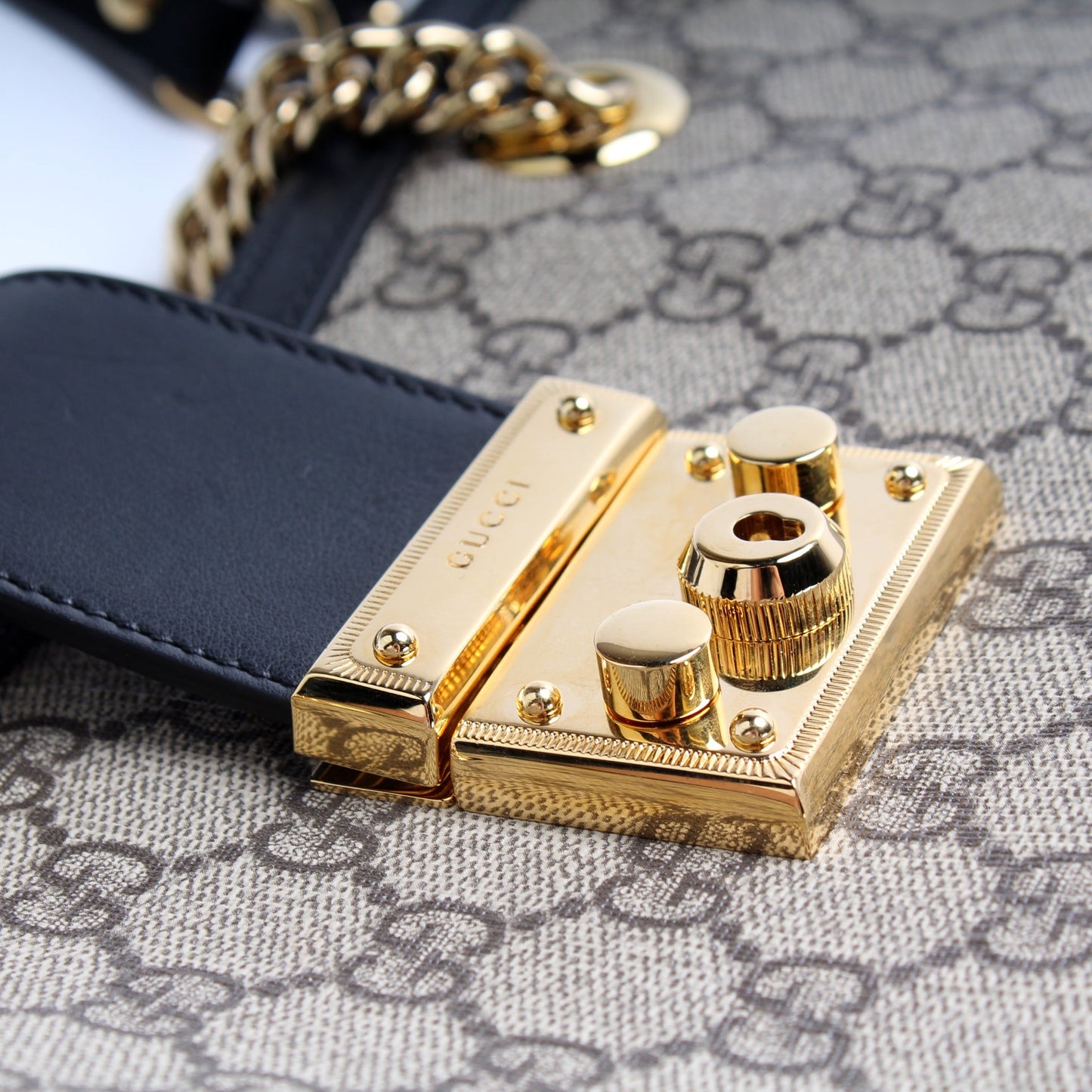 479197 Padlock GG Supreme Shoulder Medium
