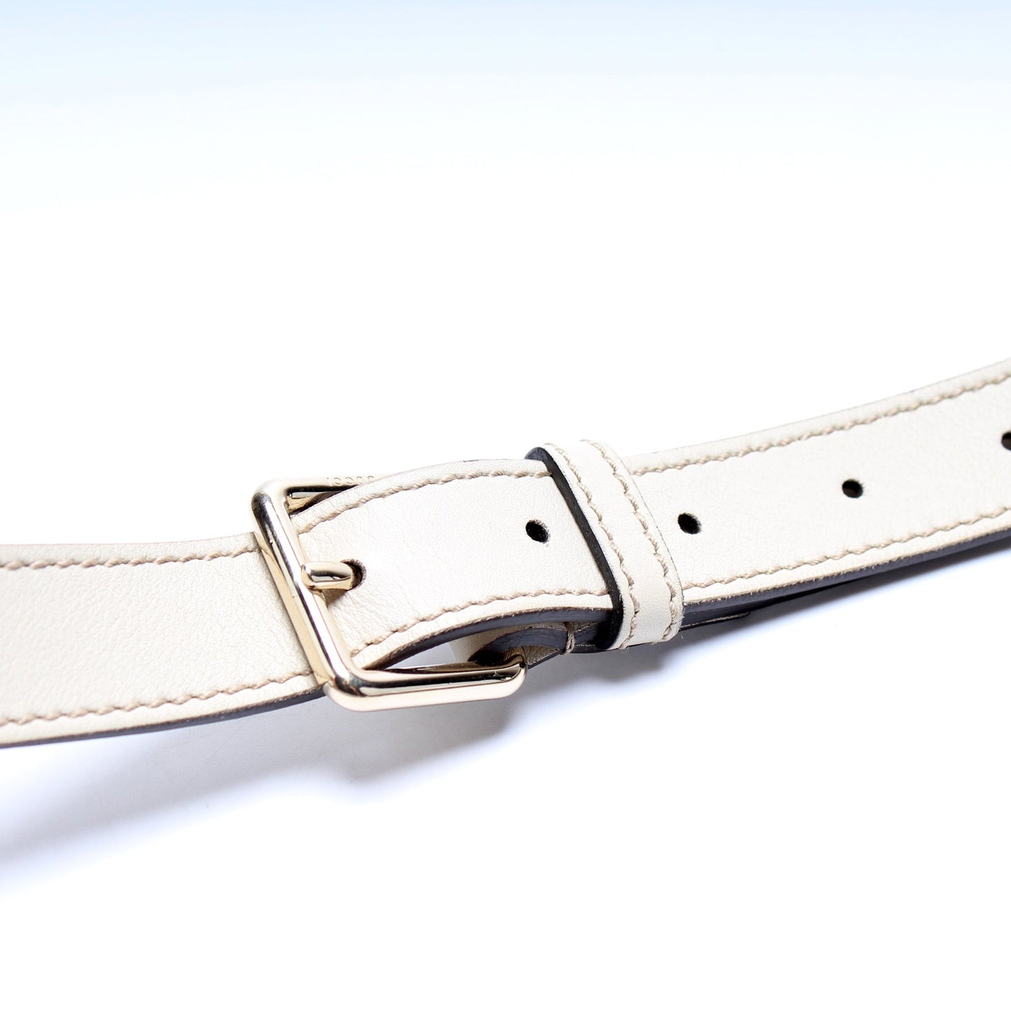 388924 GG Canvas Crossbody