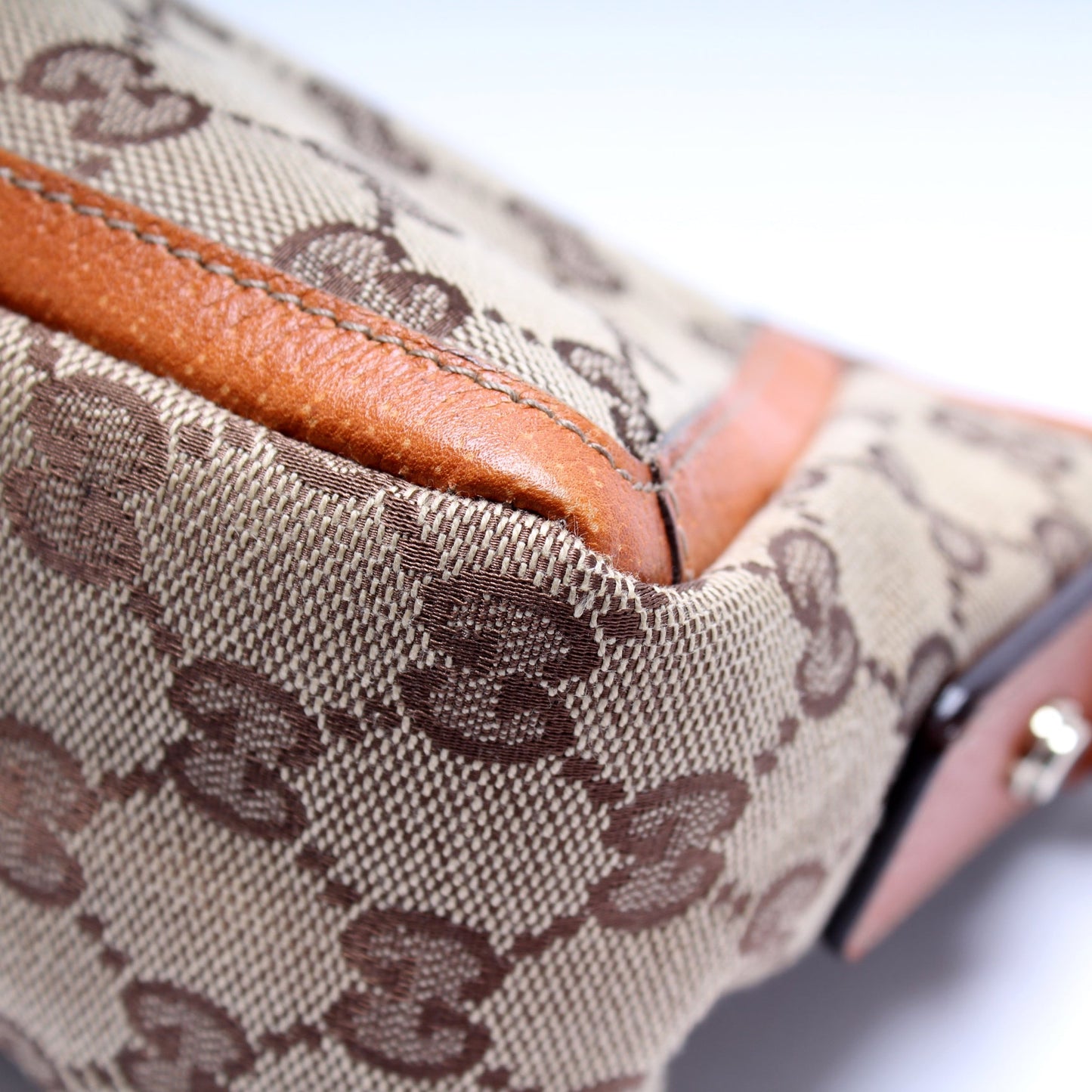 130939 GG Canvas Abbey Pochette