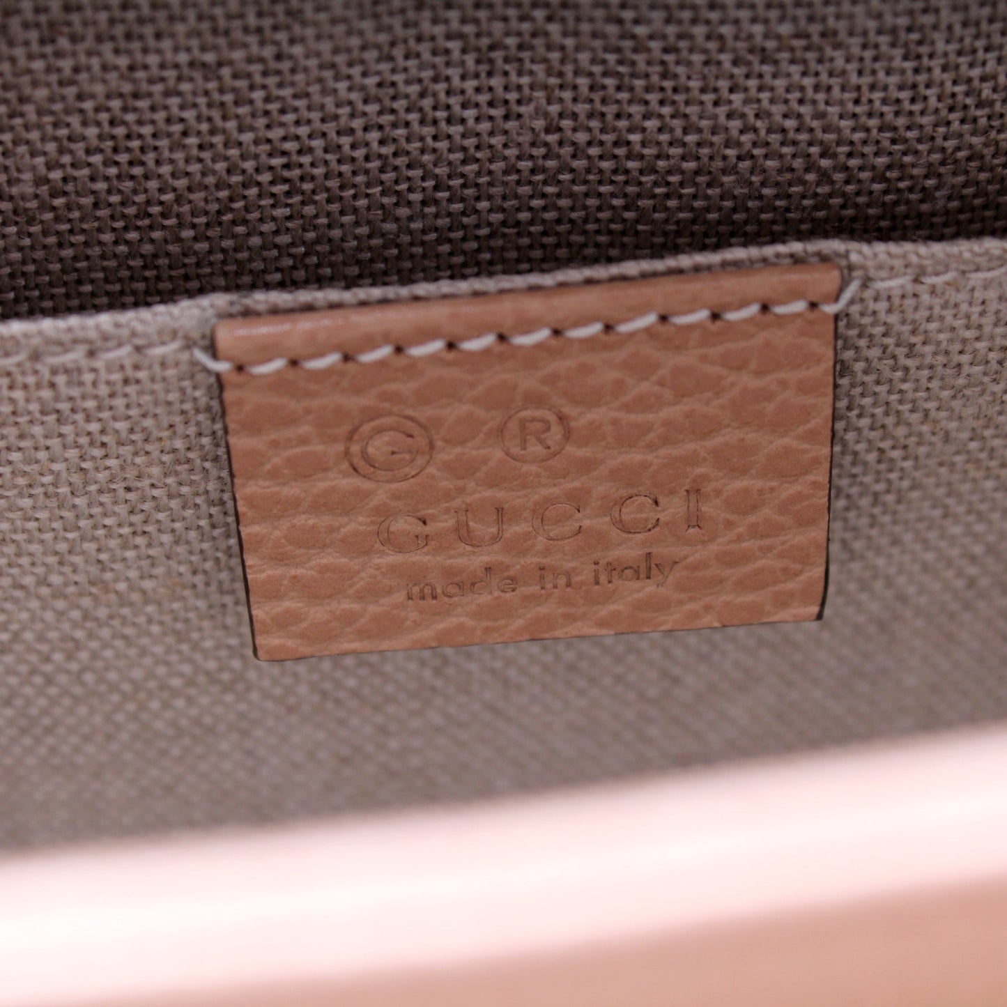 510304 Interlocking Small Crossbody