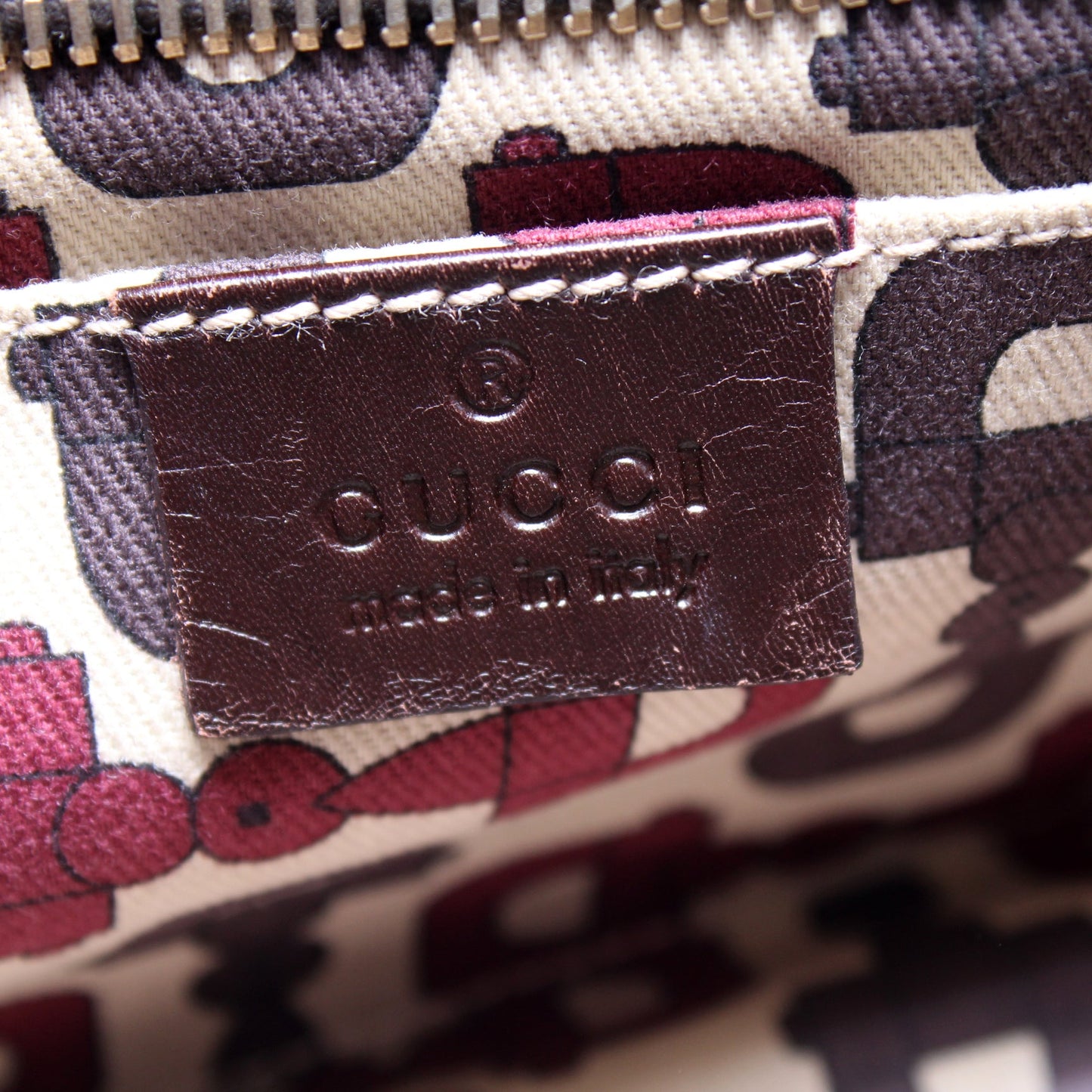 130939 GG Leather Abbey Pochette