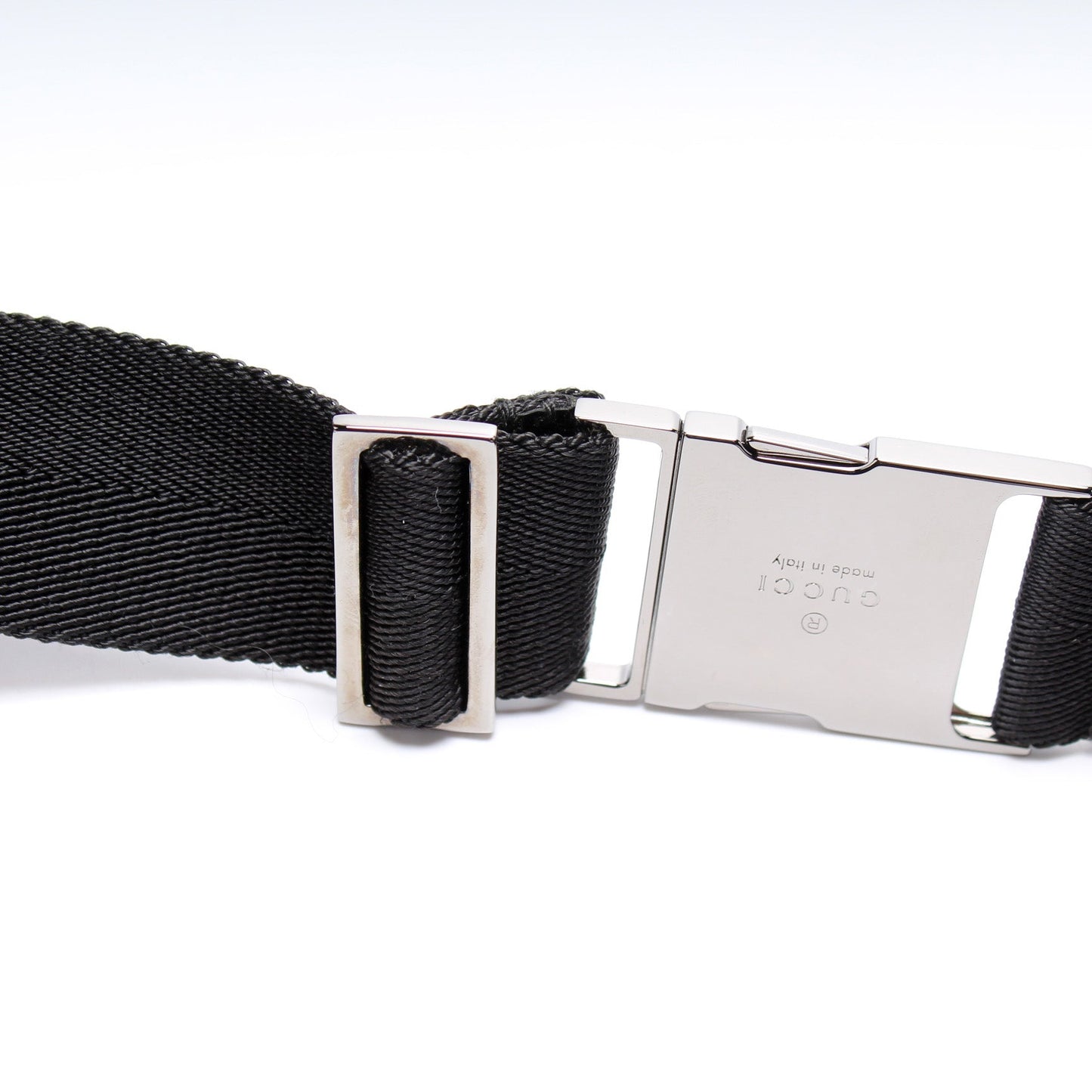 131236 GG Canvas Small Buckle Belt Bag