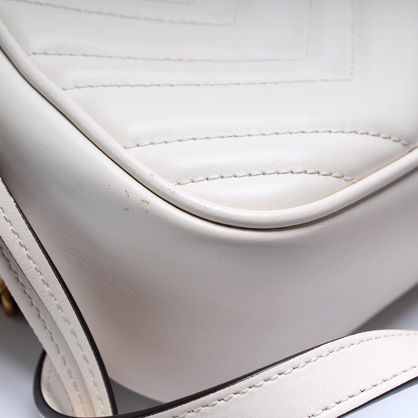 447632 Marmont Small Leather Camera Bag