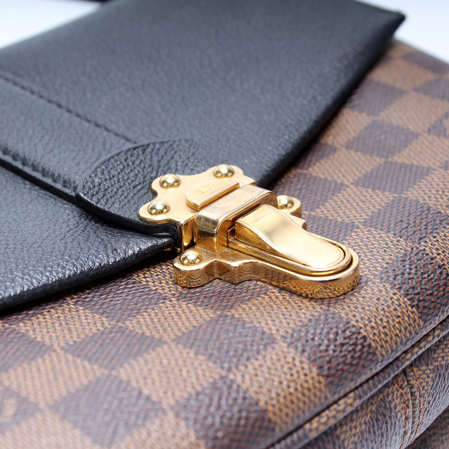 Clapton Crossbody Damier Ebene