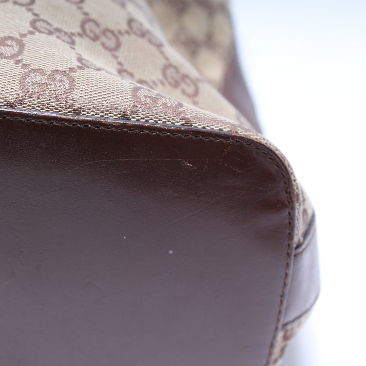 001-3814 GG Canvas Clasp Hobo