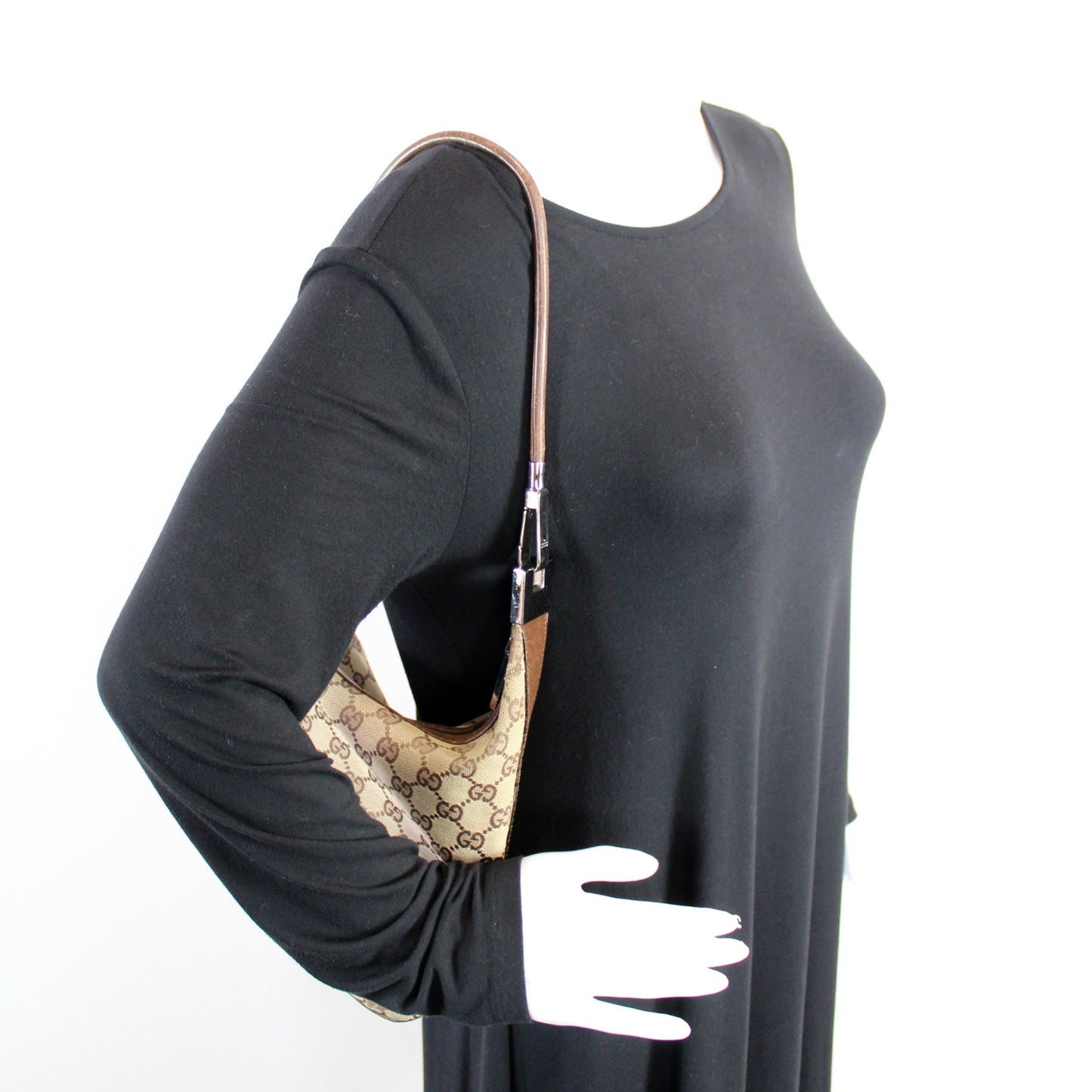 001-3814 GG Canvas Clasp Hobo