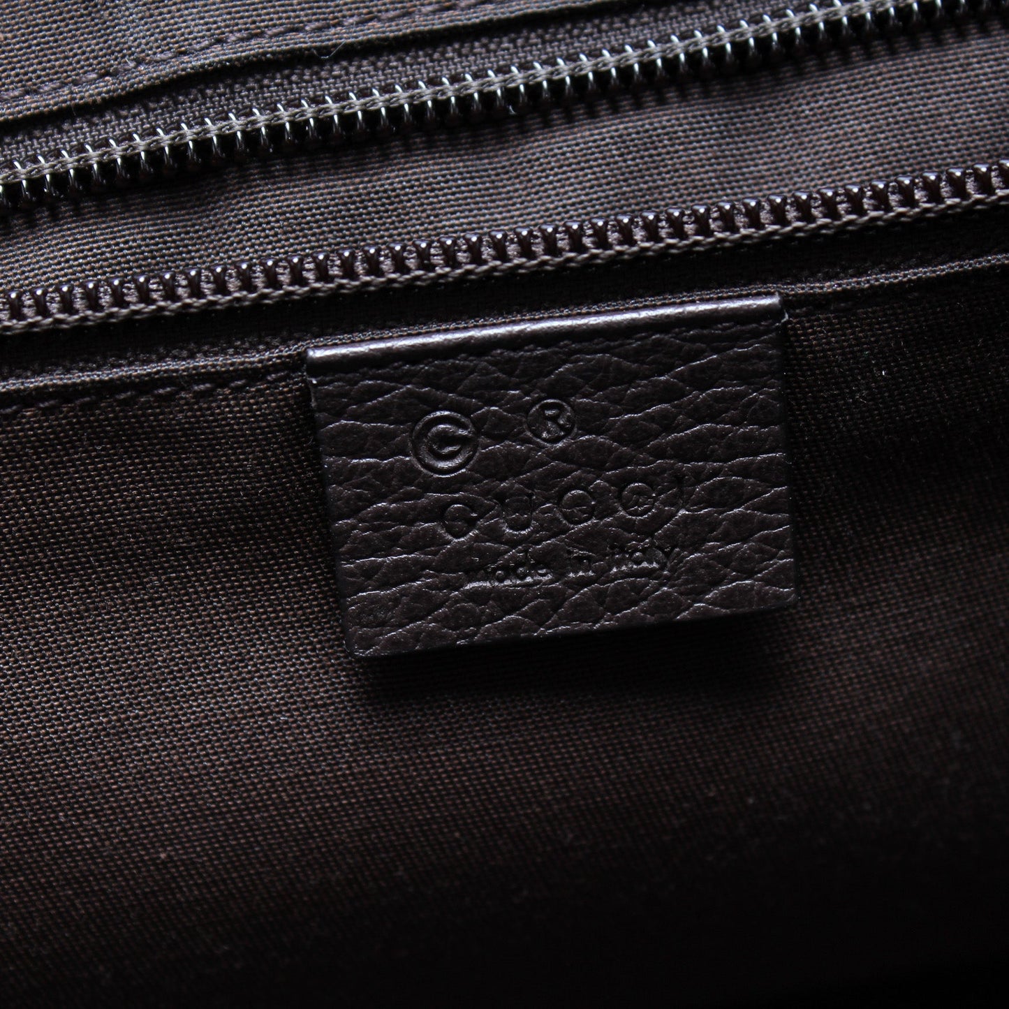449172 GG Canvas Messenger