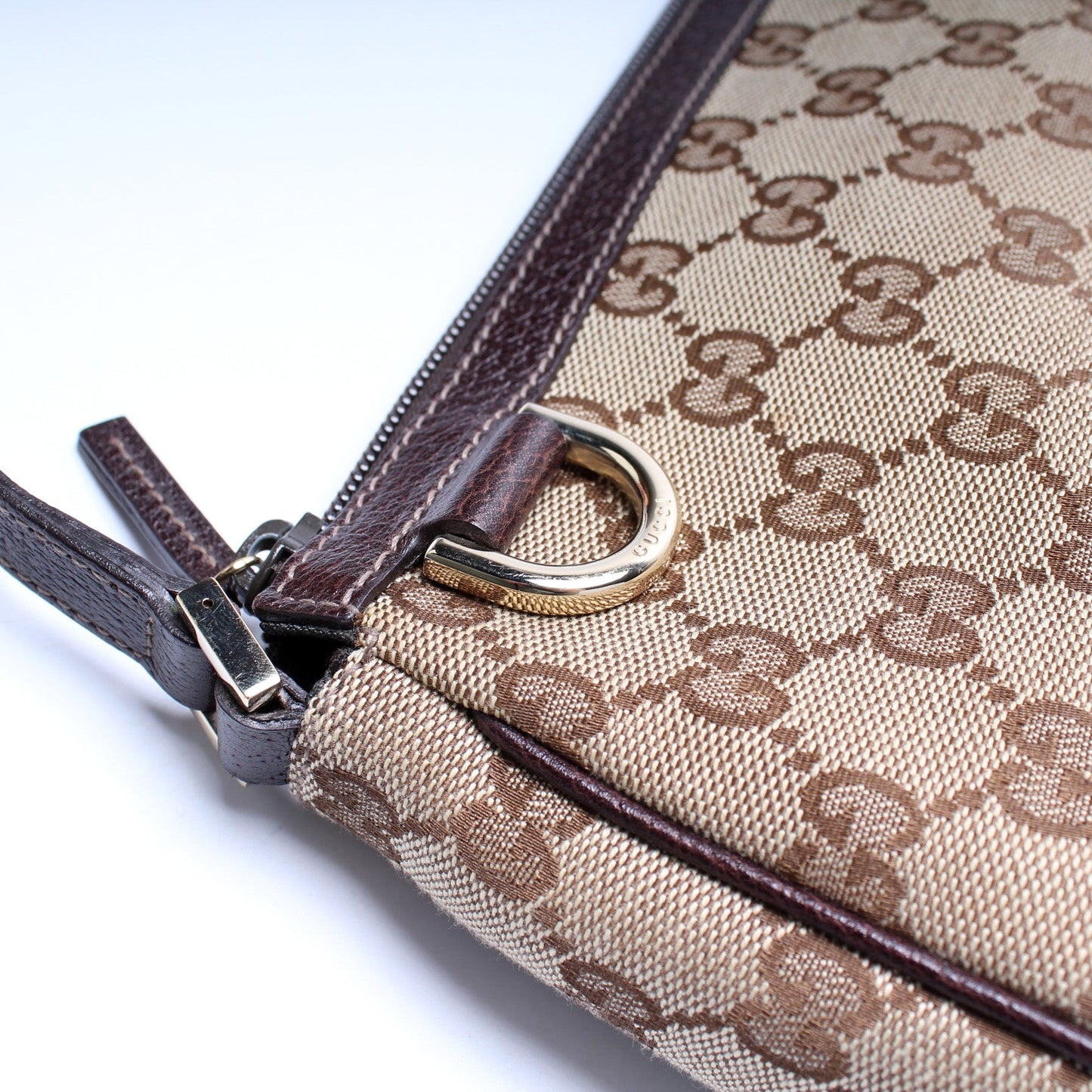 154750 GG Canvas D Ring Cosmetic Case